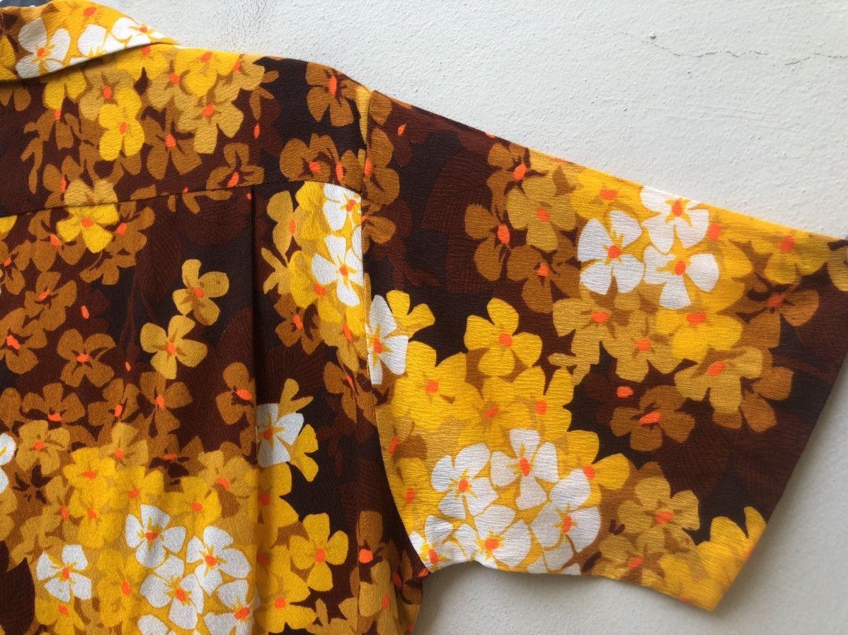 Other 60s 70s Hookano Brand Flower Psychedelic Hawaiian Barkcloth Size US M / EU 48-50 / 2 - 15 Thumbnail