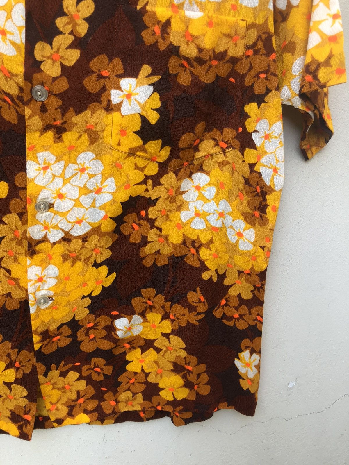 Other 60s 70s Hookano Brand Flower Psychedelic Hawaiian Barkcloth Size US M / EU 48-50 / 2 - 8 Thumbnail