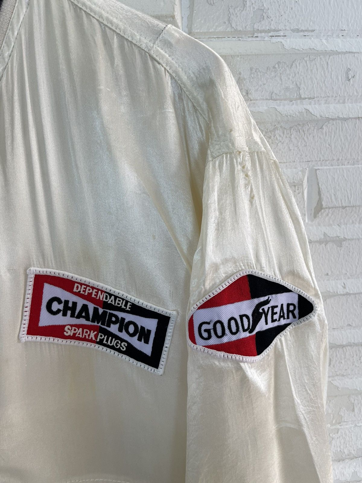 Sports Specialties Vintage CHAMPION Sparkplugs Racing Good Year Cushman Size US M / EU 48-50 / 2 - 4 Thumbnail