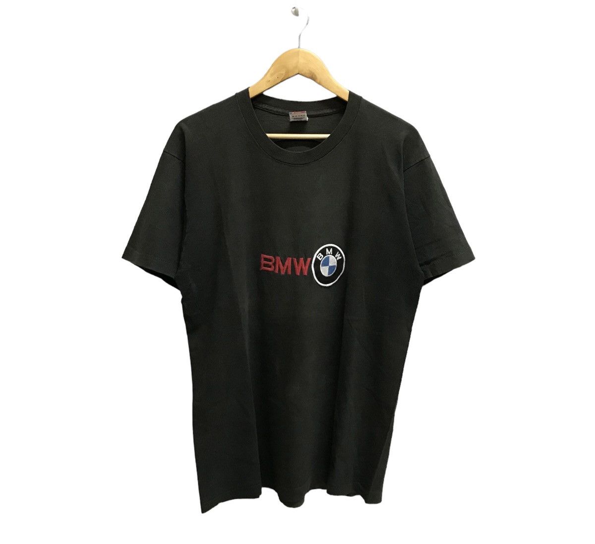 BMW 🔥sun faded🔥Vintage 90s BMW Emroidery logo Motorsport Tshirt Size US L / EU 52-54 / 3 - 1 Thumbnail
