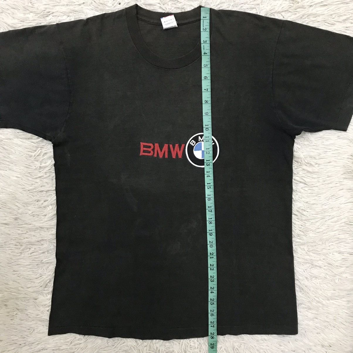 BMW 🔥sun faded🔥Vintage 90s BMW Emroidery logo Motorsport Tshirt Size US L / EU 52-54 / 3 - 14 Thumbnail