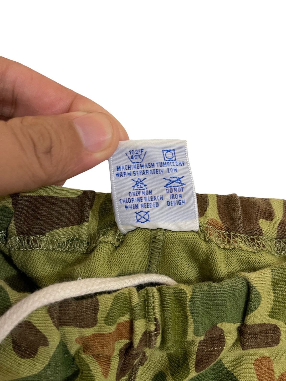 Champion Vintage Champion Reverse Weave short pant camo Size US 30 / EU 46 - 8 Thumbnail