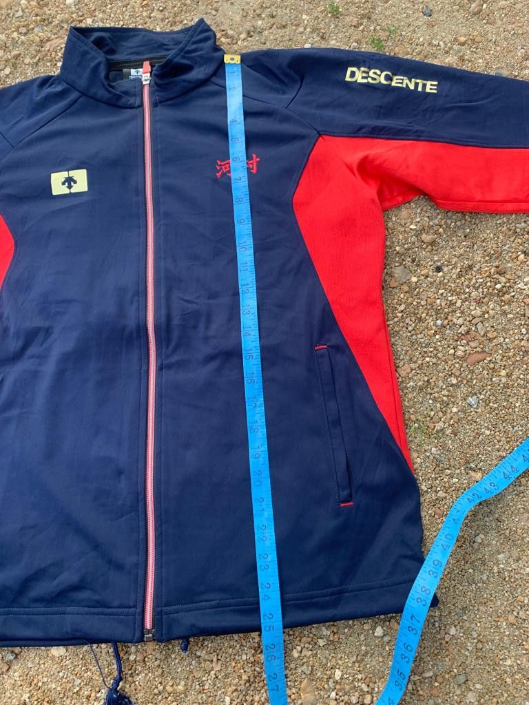 Descente Sweater Japan Nice Design