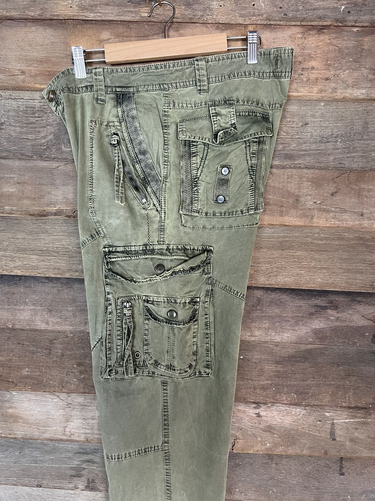 Other CARGO PANTS JACKY & HOWIE MULITPOCKET DESIGNER STREETWEAR Size US 34 / EU 50 - 17 Thumbnail