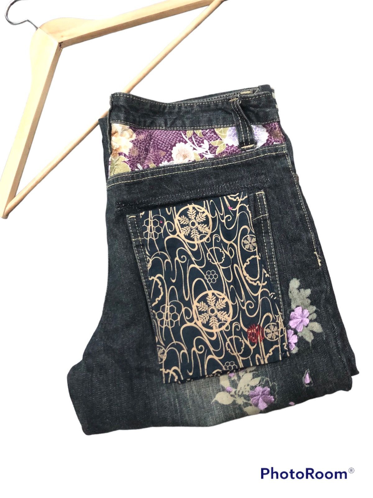 Japanese Brand VINTAGE GUMU SUKAJAN DRAGON EMBROIDERY DENIM Size US 34 / EU 50 - 3 Thumbnail