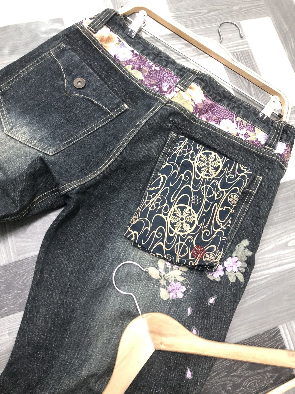 Japanese Brand VINTAGE GUMU SUKAJAN DRAGON EMBROIDERY DENIM Size US 34 / EU 50 - 11 Thumbnail