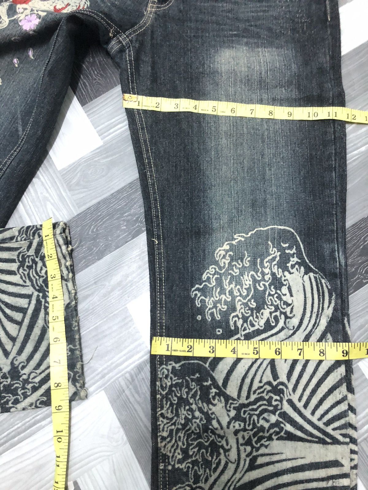 Japanese Brand VINTAGE GUMU SUKAJAN DRAGON EMBROIDERY DENIM Size US 34 / EU 50 - 16 Thumbnail