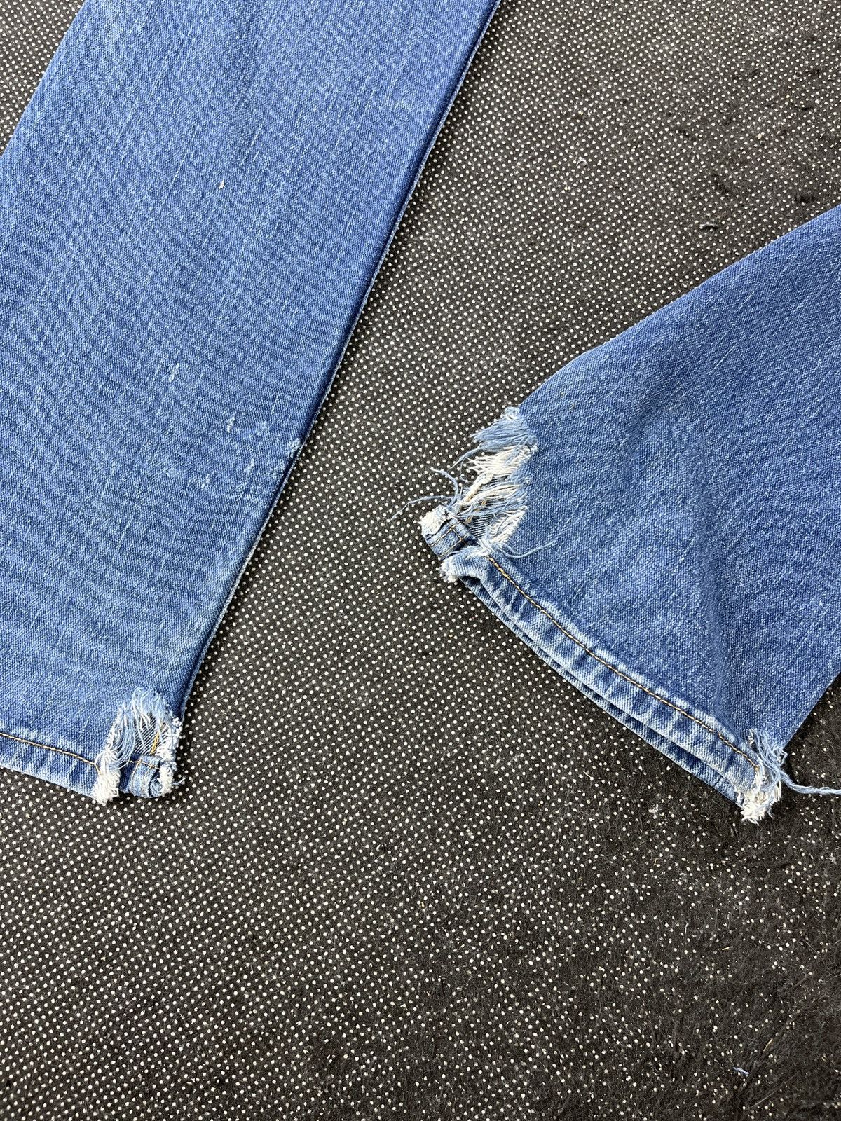 Levi's Vintage Levis 505 Ripped Jeans - J620 Size US 33 - 7 Thumbnail