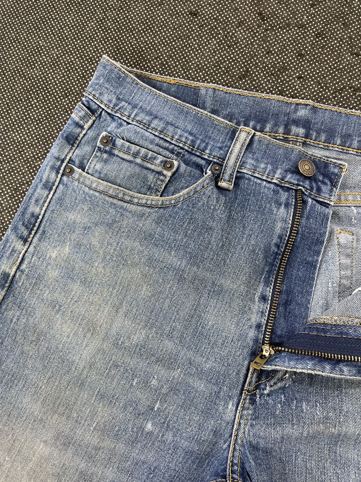 Levi's Vintage Levis 505 Ripped Jeans - J620 Size US 33 - 8 Thumbnail