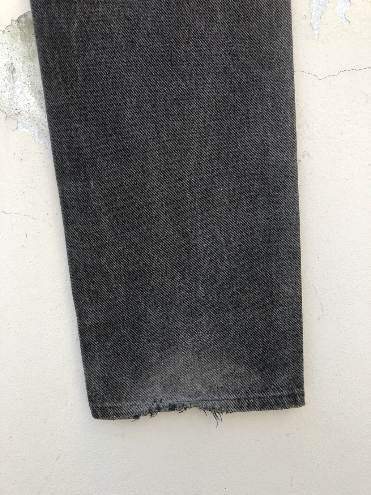 Levi's Vintage 1995 Levi’s 501 Jeans Faded Black Denim Size US 31 - 16 Thumbnail