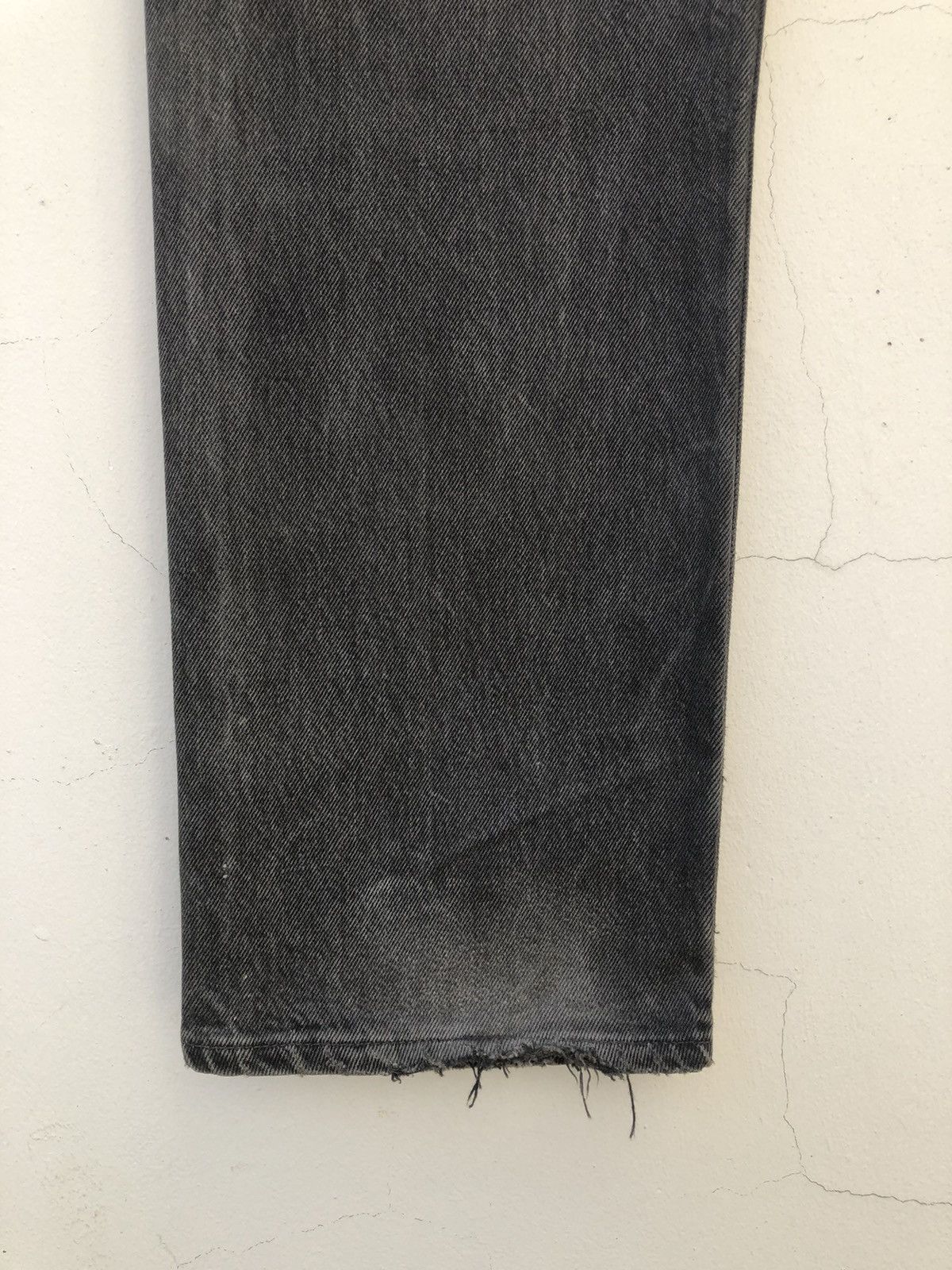 Levi's Vintage 1995 Levi’s 501 Jeans Faded Black Denim Size US 31 - 12 Thumbnail