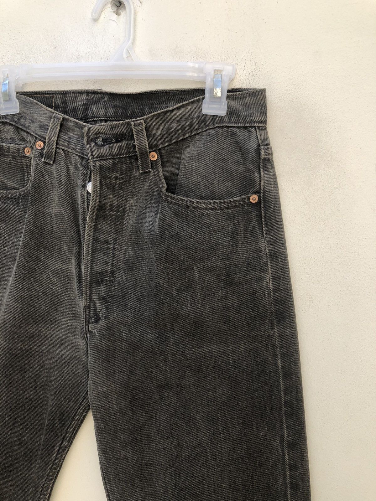 Levi's Vintage 1995 Levi’s 501 Jeans Faded Black Denim Size US 31 - 6 Thumbnail