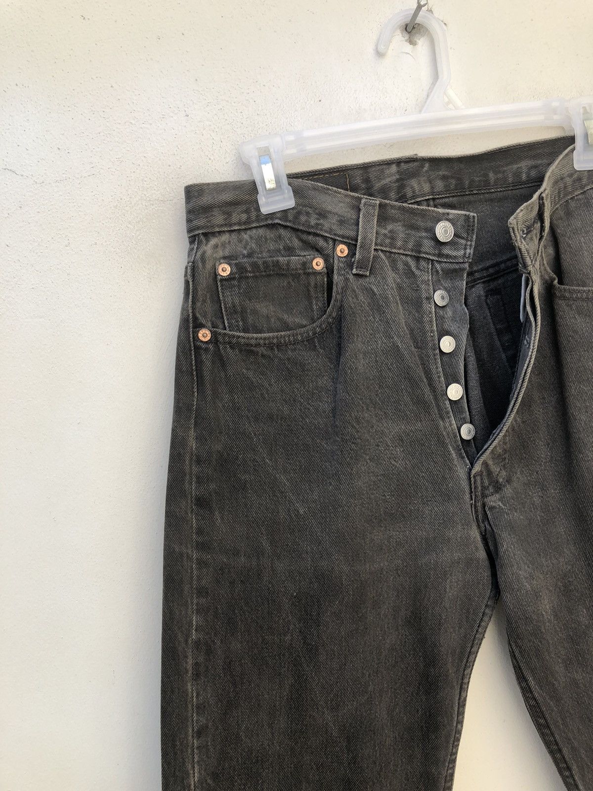 Levi's Vintage 1995 Levi’s 501 Jeans Faded Black Denim Size US 31 - 3 Thumbnail