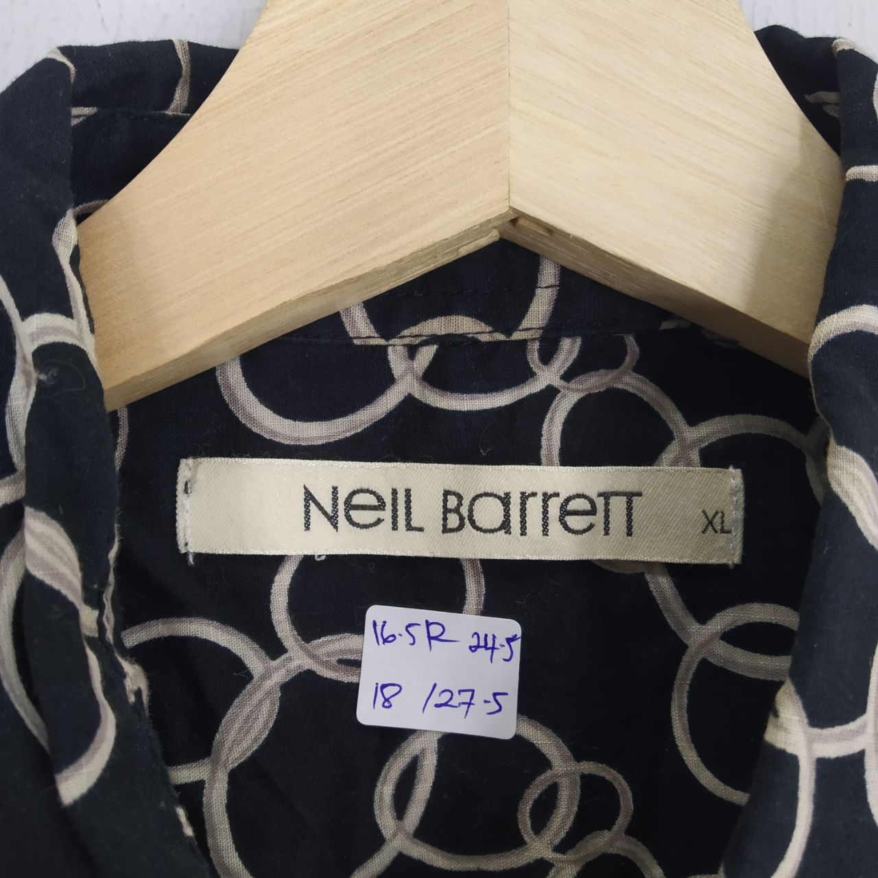 Japanese Brand Neil Barret All Overprint Gold Chains Black Shirt Size US S / EU 44-46 / 1 - 6 Thumbnail