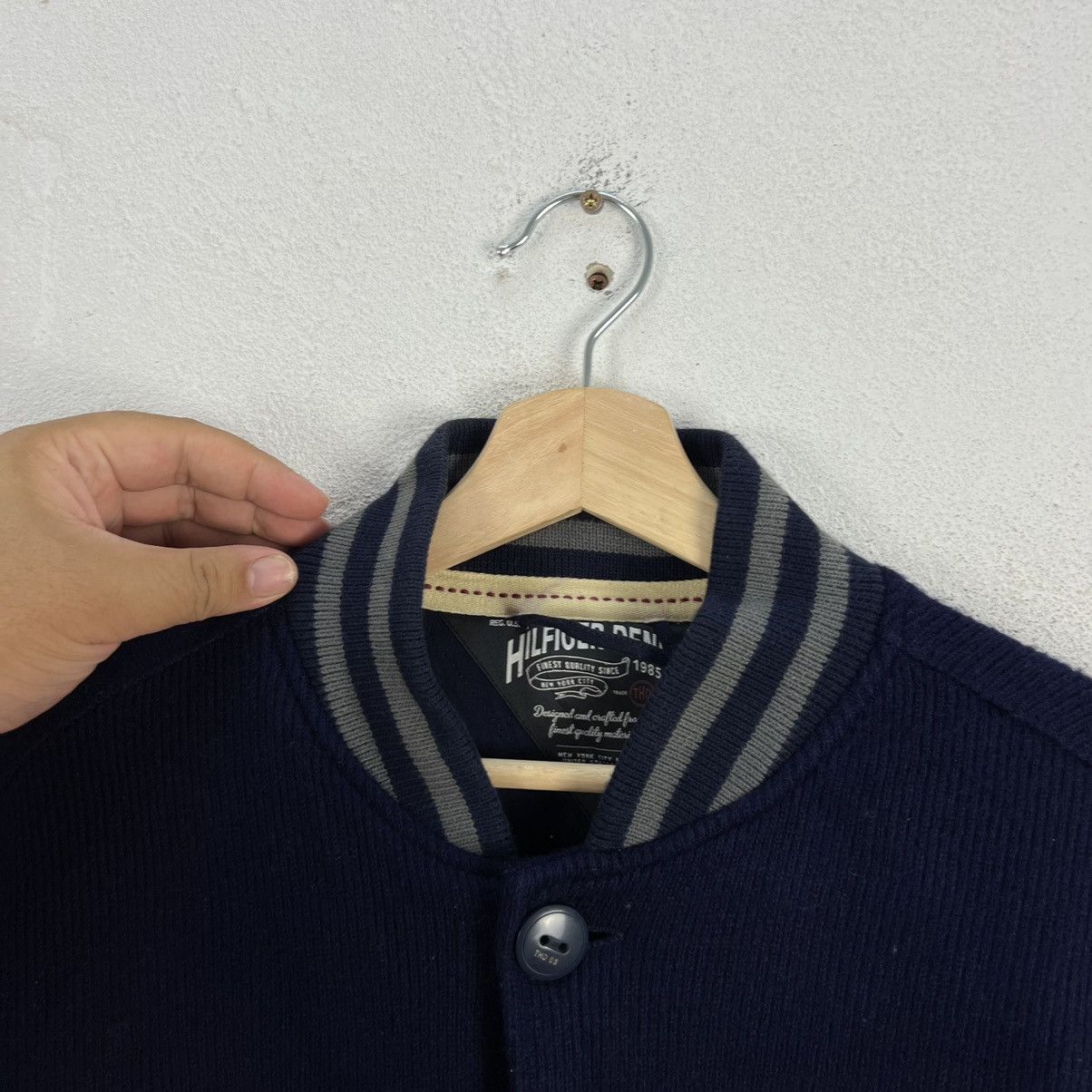 Japanese Brand VINTAGE VARSITY JACKET TOMMY HILFIGER RARE DESIGN Size US S / EU 44-46 / 1 - 9 Thumbnail