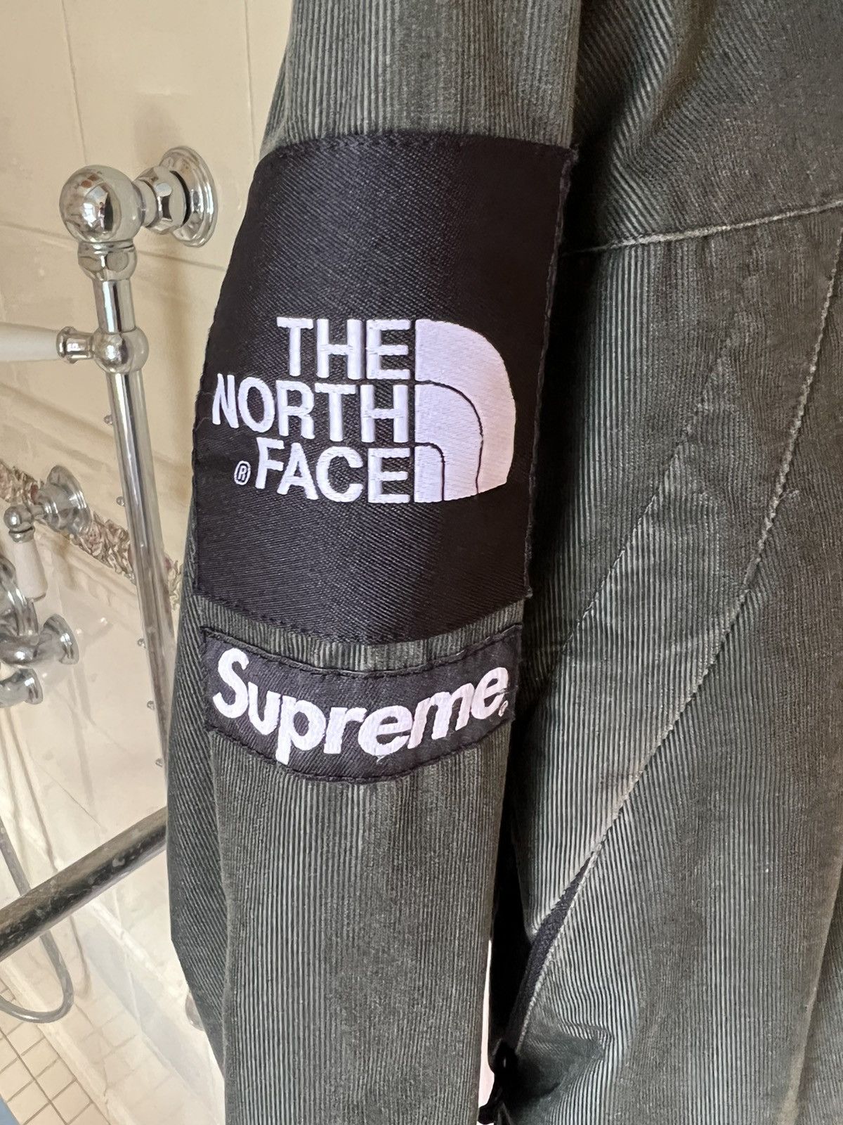 Supreme × The North Face Supreme X The North Face Corduroy Mountain Shell Jacket Size US L / EU 52-54 / 3 - 4 Thumbnail