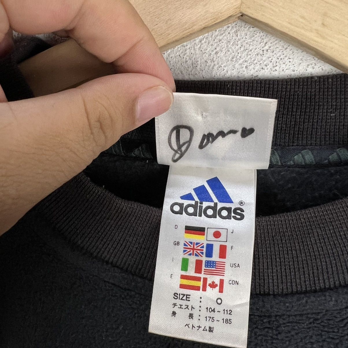 Adidas VINTAGE ADIDAS SWEATSHIRT BIG LOGO Size US M / EU 48-50 / 2 - 12 Thumbnail