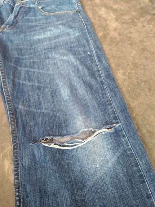 Levi's Vintage Levi's Jeans 569 Straight Leg Distressed Denim 34x30 Size US 34 / EU 50 - 4 Thumbnail