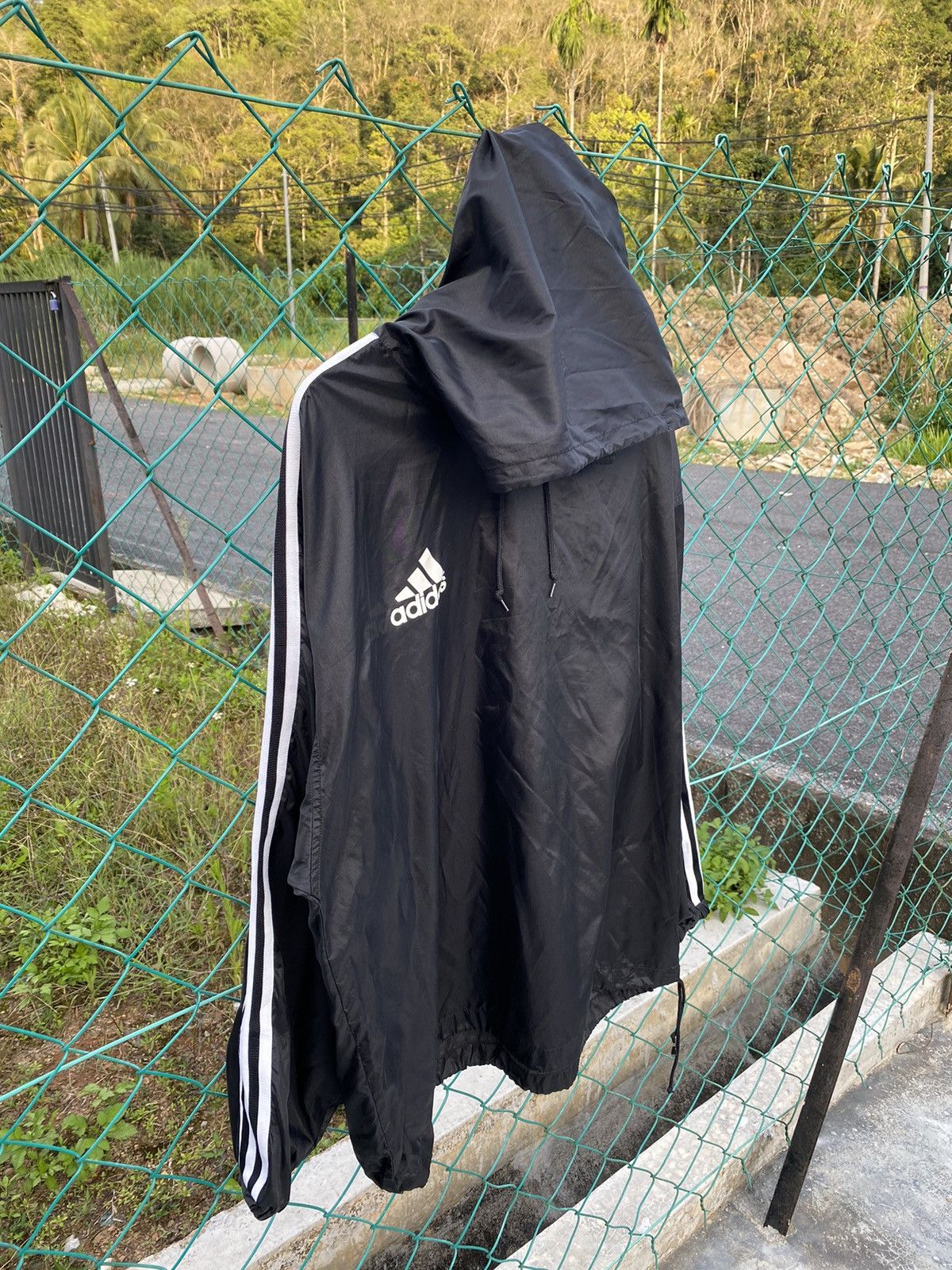 Adidas Vintage Adidas Big Logo Raincoat Size US XL / EU 56 / 4 - 2 Thumbnail