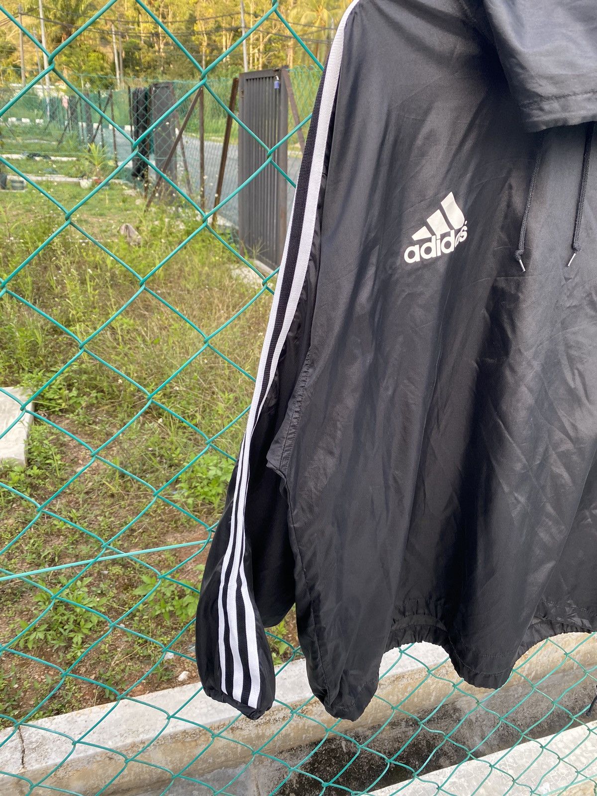 Adidas Vintage Adidas Big Logo Raincoat Size US XL / EU 56 / 4 - 5 Thumbnail