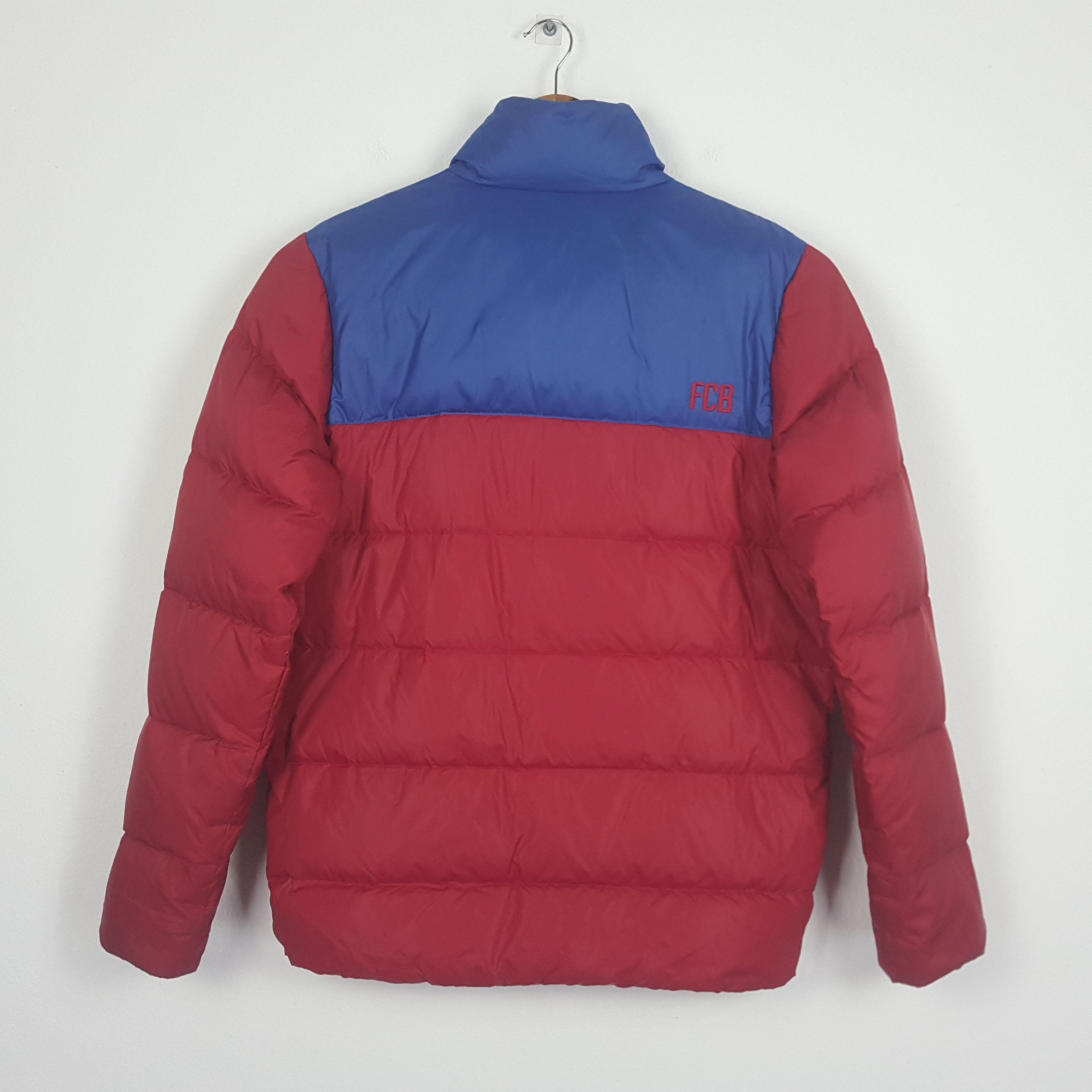 Nike × Vintage Vintage Nike F.C Barcelona Puffer Jacket Size US M / EU 48-50 / 2 - 10 Thumbnail