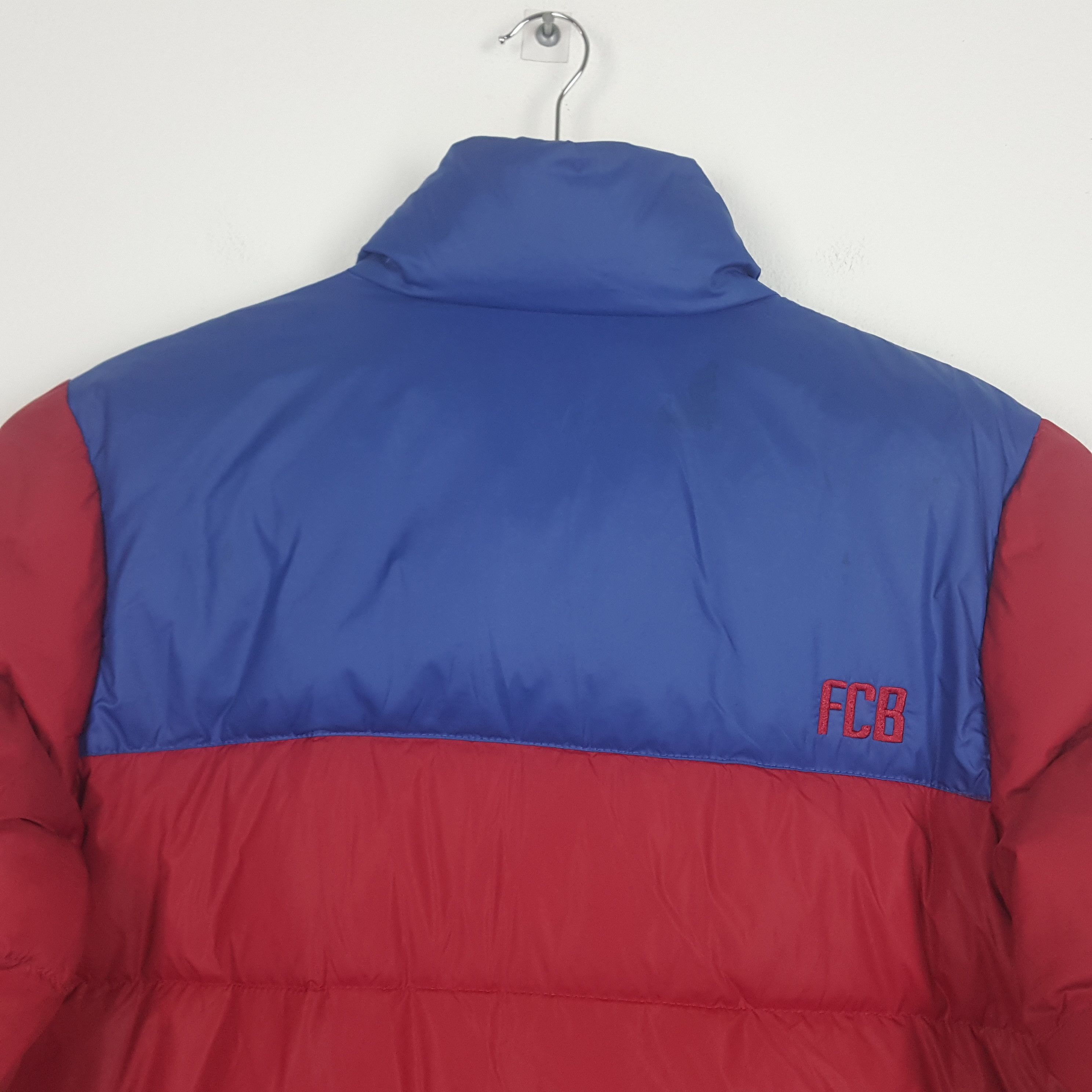Nike × Vintage Vintage Nike F.C Barcelona Puffer Jacket Size US M / EU 48-50 / 2 - 6 Thumbnail