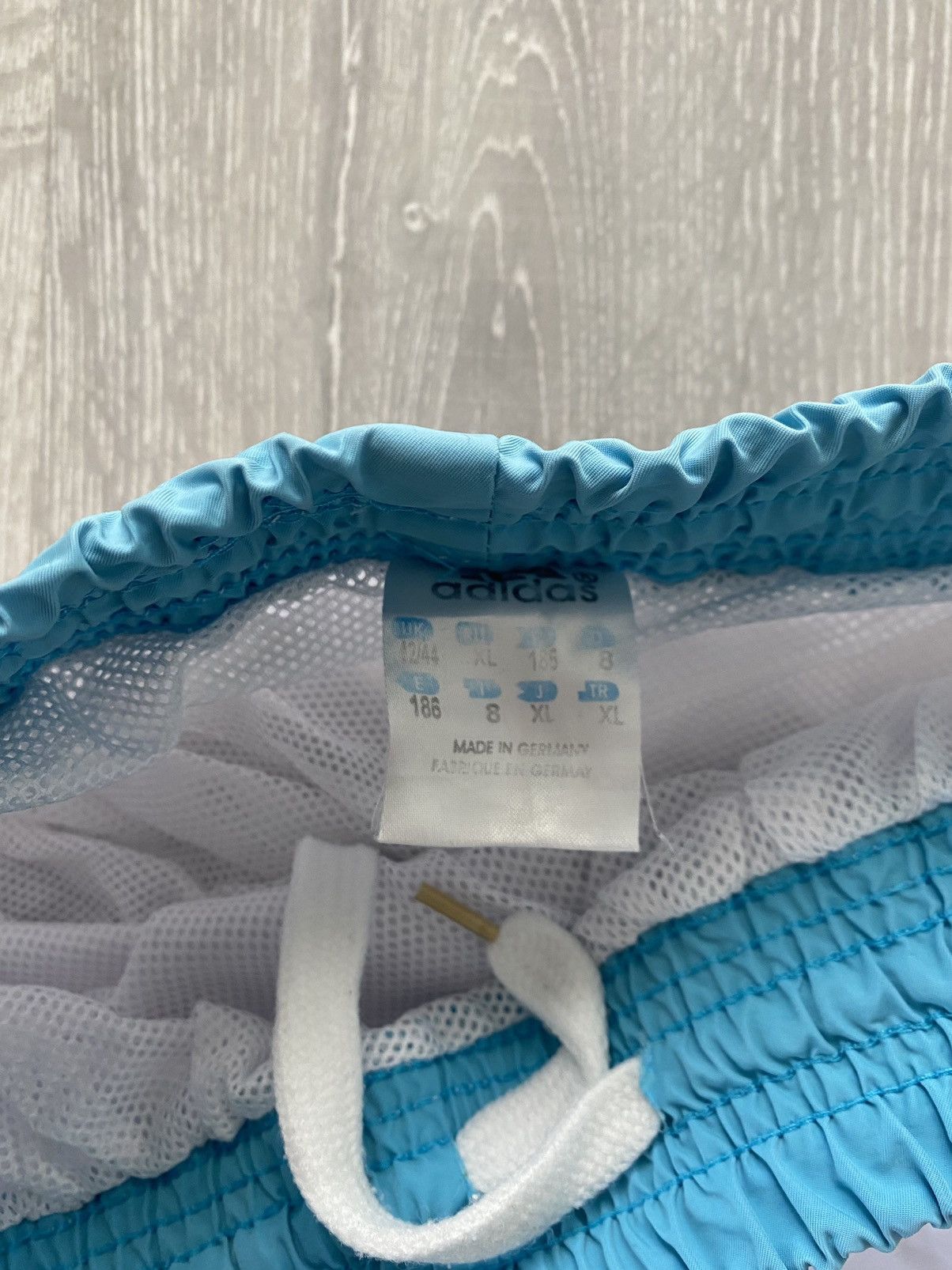 Adidas × Vintage Adidas vintage white shorts track pants small logo 2000s Size US 34 / EU 50 - 4 Thumbnail