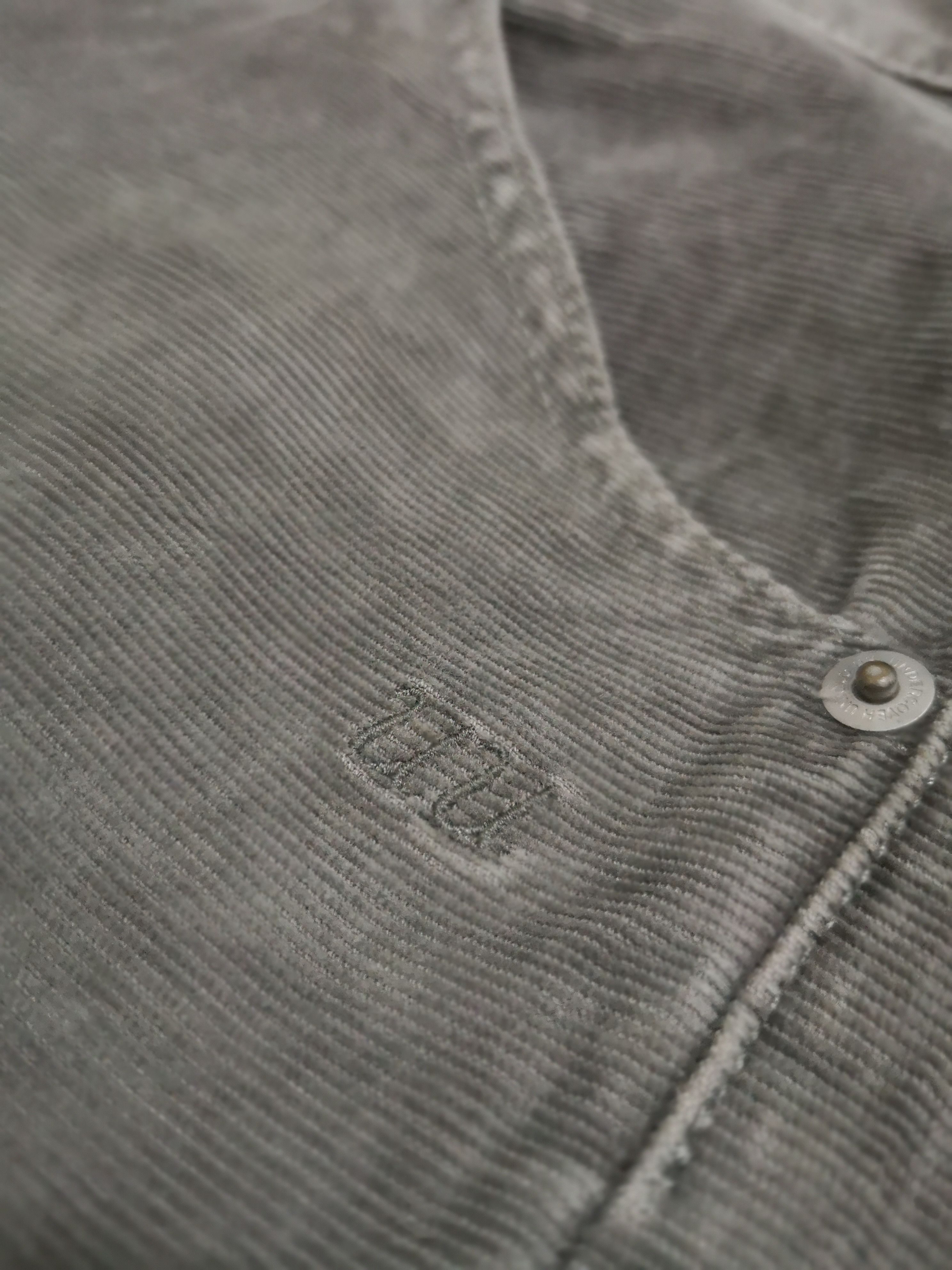 Japanese Brand VINTAGE UNDERCOVER X UNIQLO DOUBLE KNEE CORDUROY JEANS Size US 31 - 12 Thumbnail