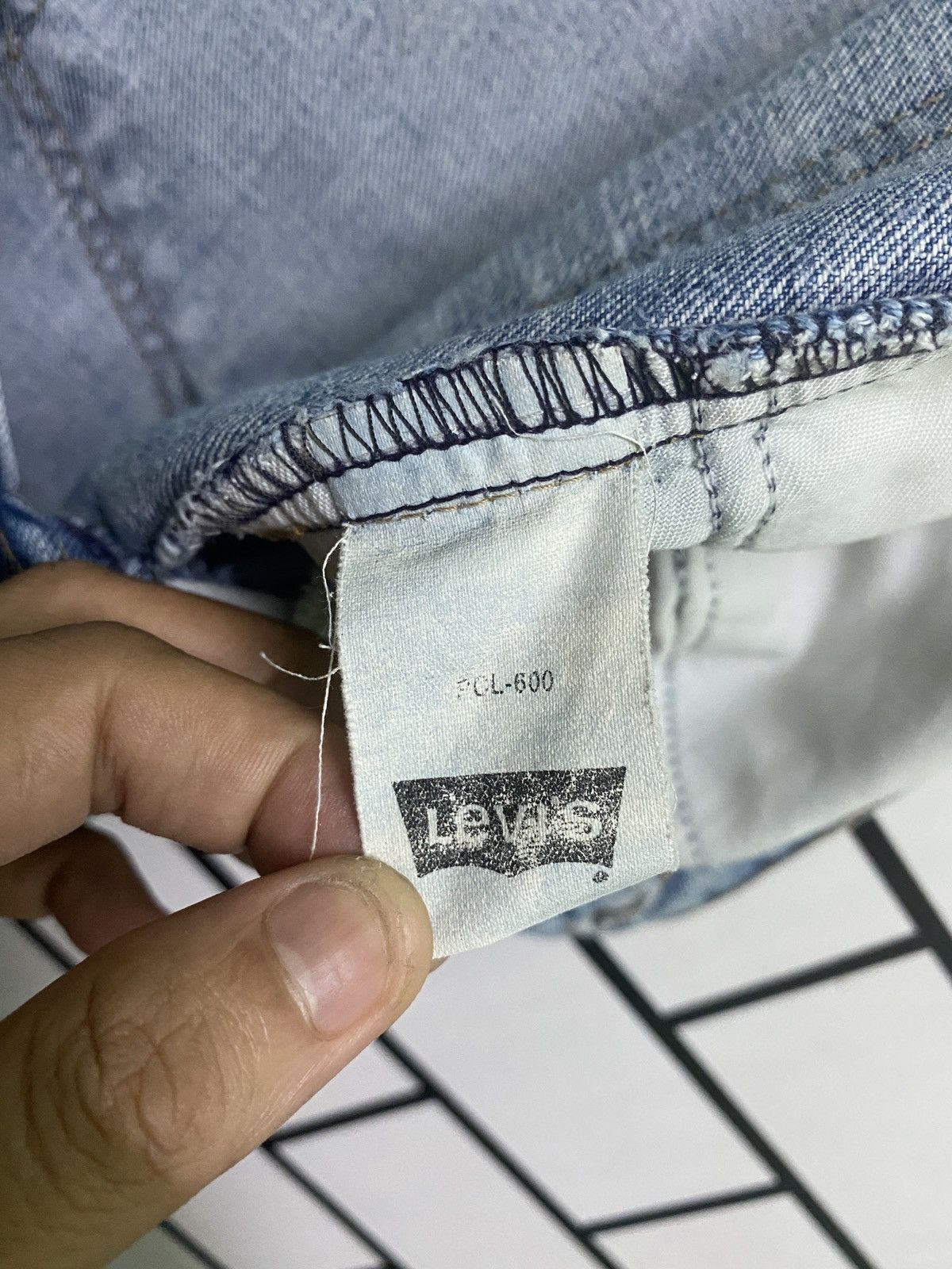 Levi's × Levi's Vintage Clothing × Vintage Vintage 90s LEVIS 805 Orange Tab Distressed Denim Size US 32 / EU 48 - 21 Thumbnail