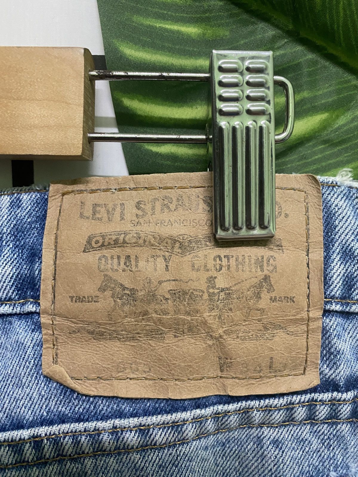 Levi's × Levi's Vintage Clothing × Vintage Vintage 90s LEVIS 805 Orange Tab Distressed Denim Size US 32 / EU 48 - 18 Thumbnail