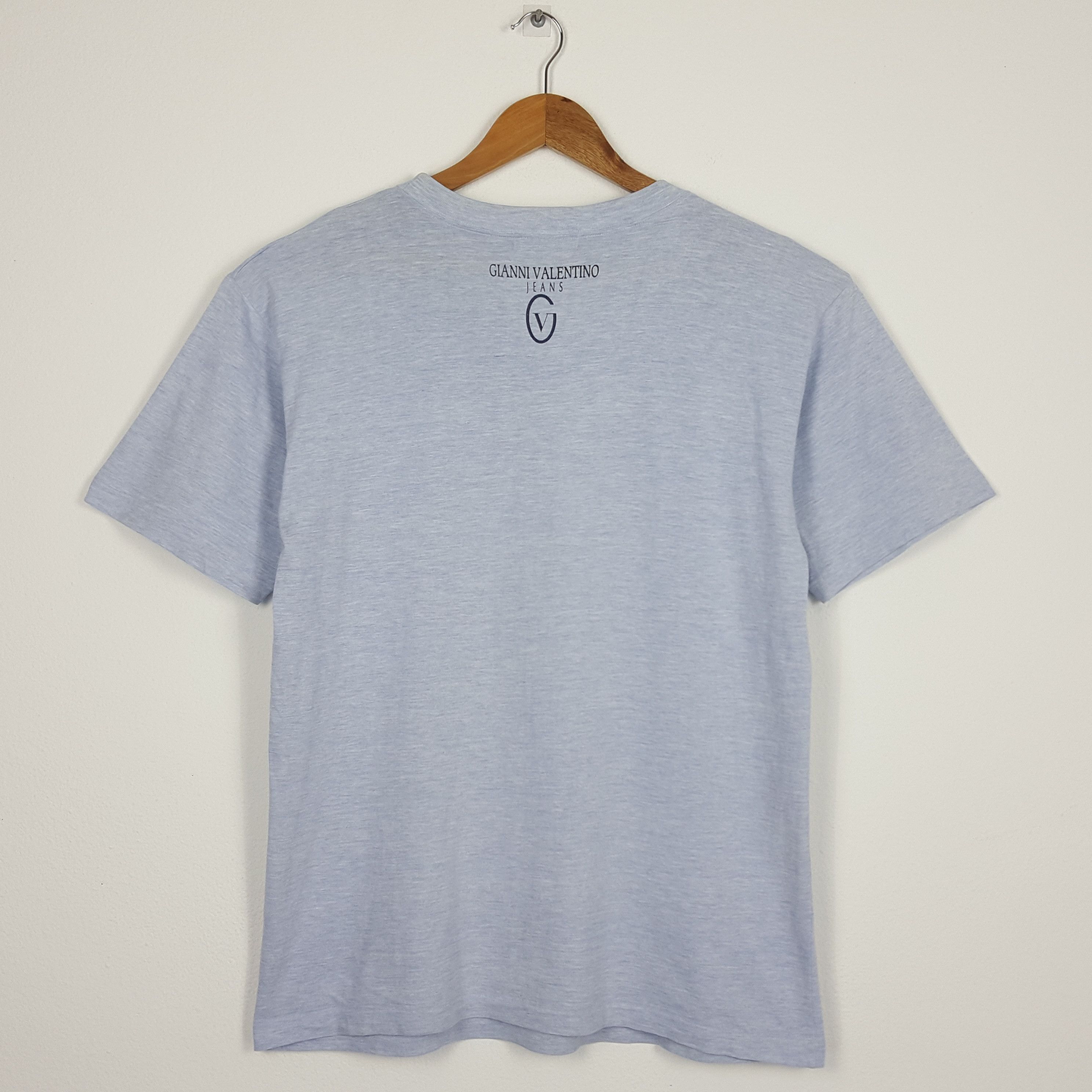 Gianni Valentino × Valentino × Vintage Vintage GIANNI VALENTINO JEANS spellout logo design t-shirt Size US L / EU 52-54 / 3 - 5 Thumbnail