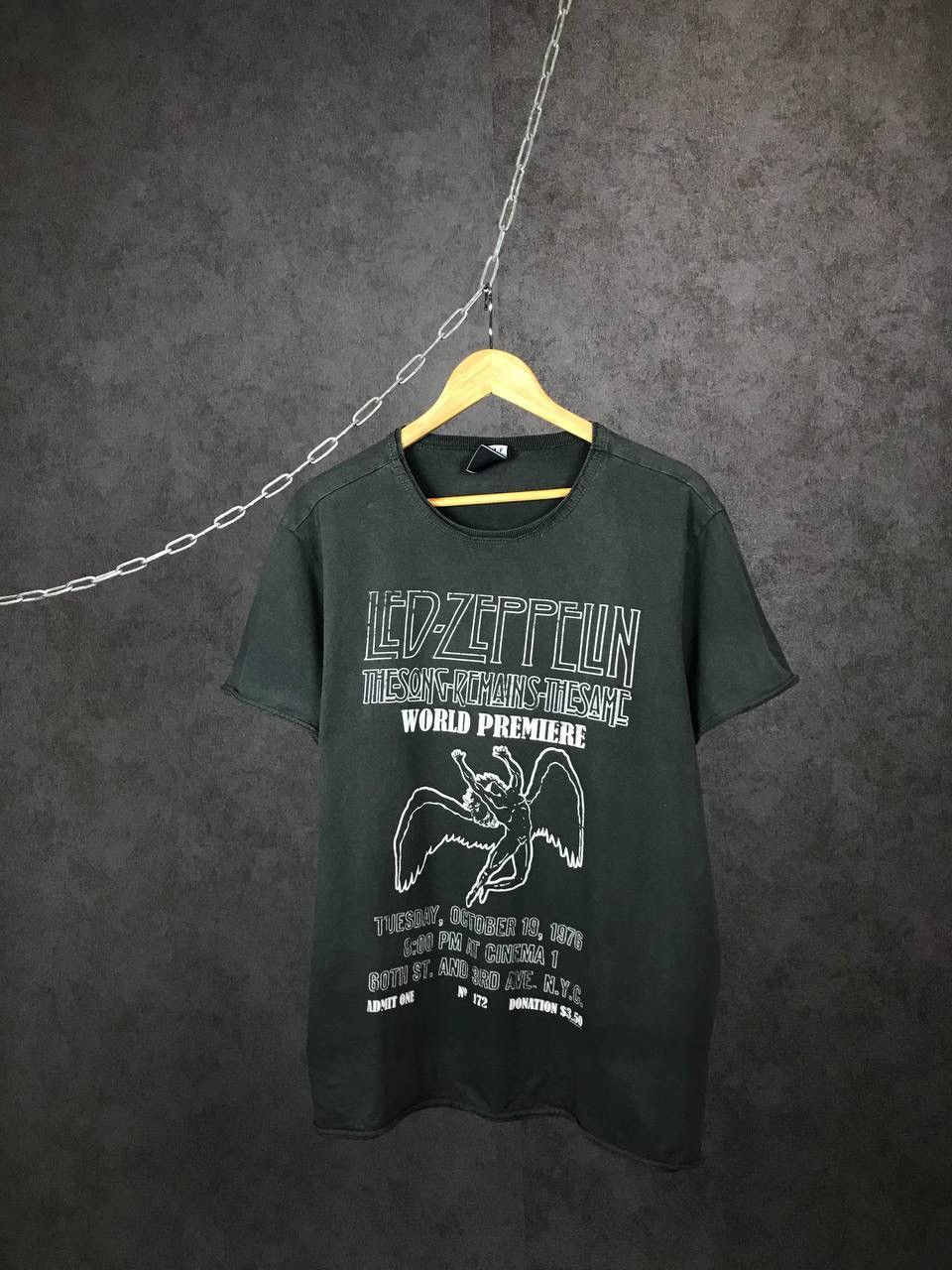 Band Tees × Led Zeppelin × Vintage Led Zeppelin vintage rock band tee Size US XL / EU 56 / 4 - 1 Thumbnail
