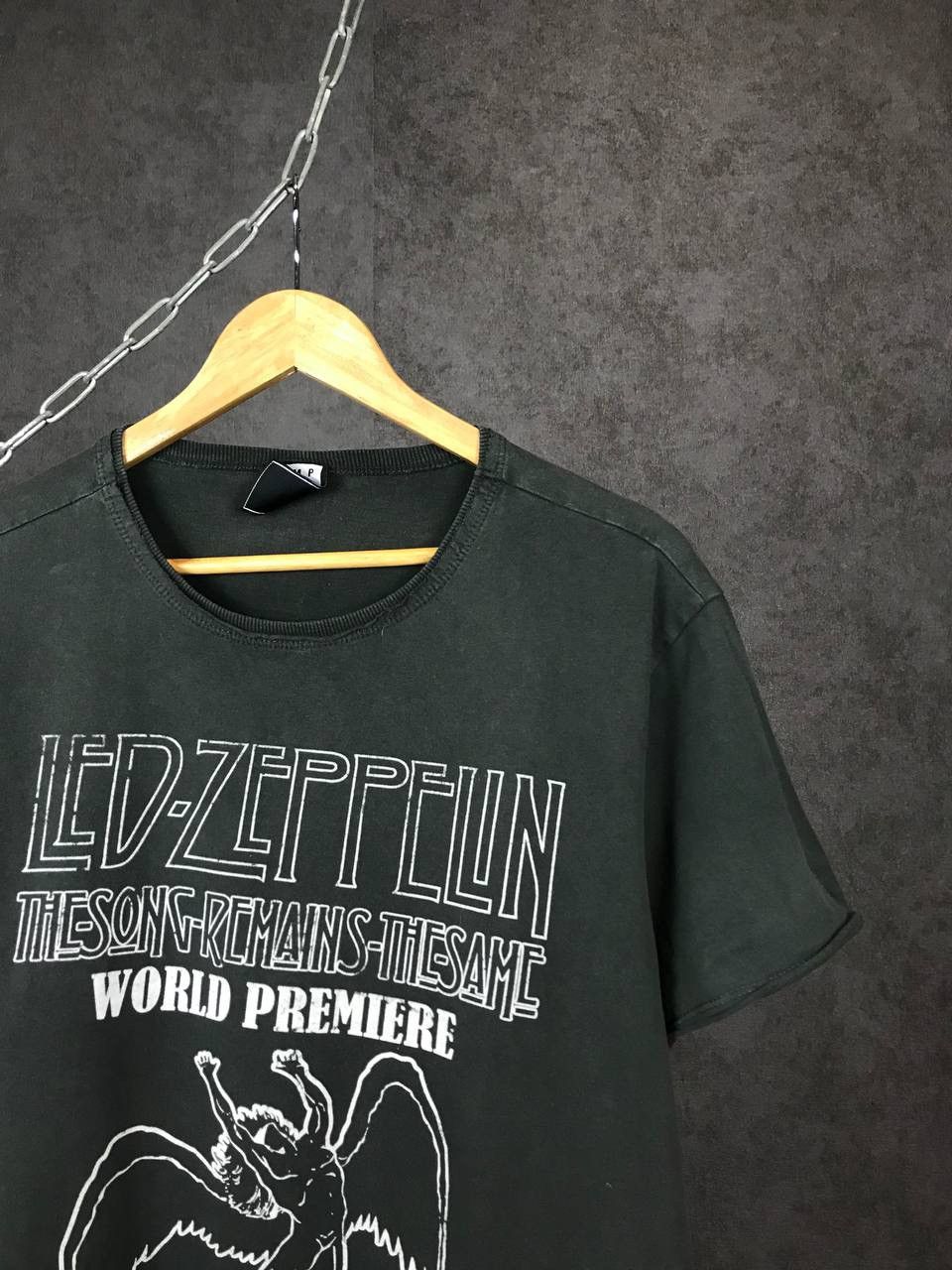 Band Tees × Led Zeppelin × Vintage Led Zeppelin vintage rock band tee Size US XL / EU 56 / 4 - 2 Thumbnail