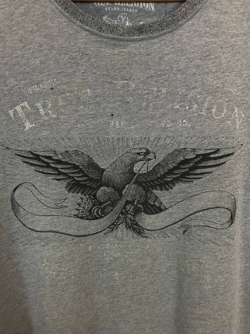 True Religion True Religion Japanese brand big center logo distressed tee Size US L / EU 52-54 / 3 - 3 Thumbnail