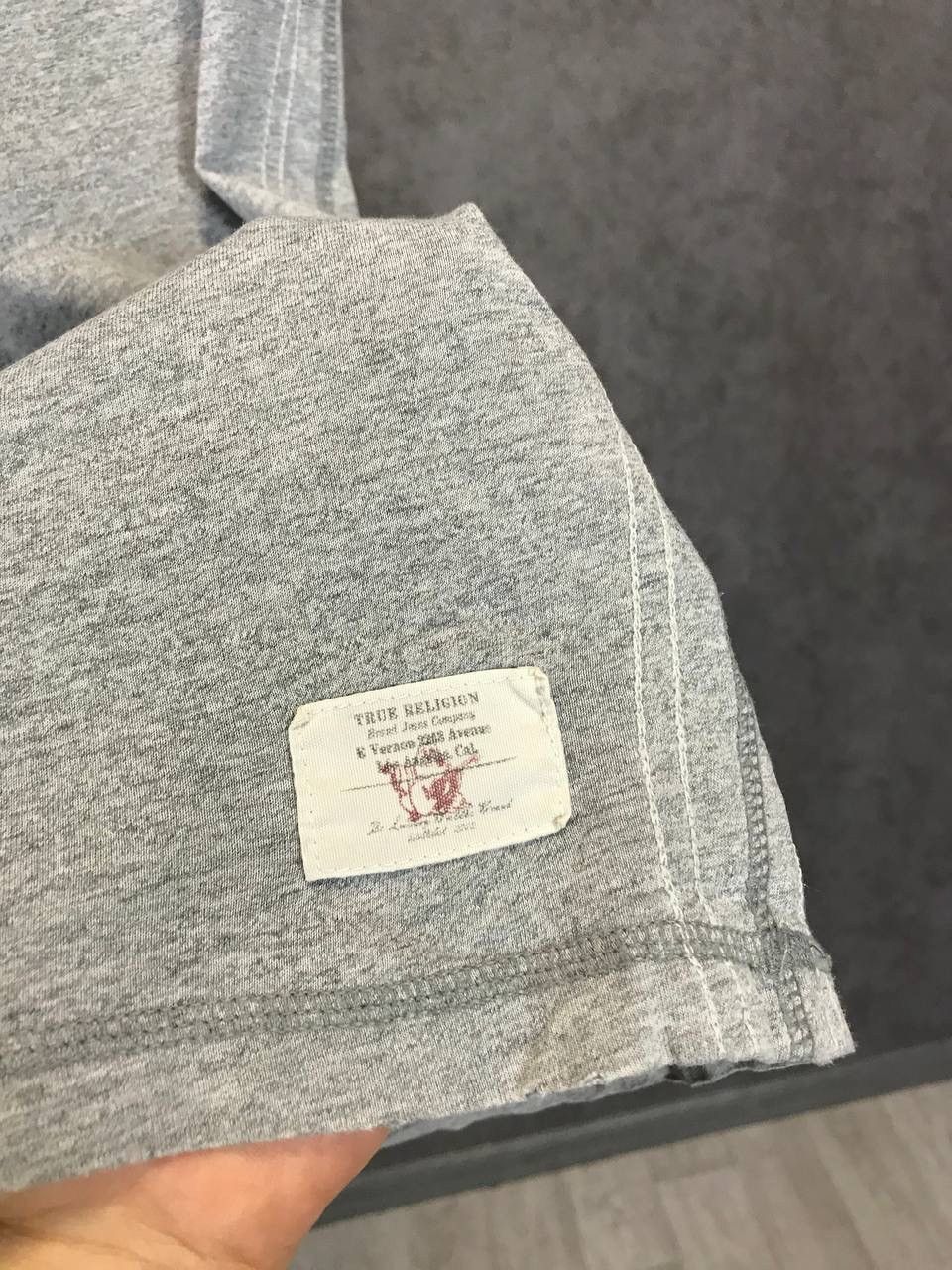 True Religion True Religion Japanese brand big center logo distressed tee Size US L / EU 52-54 / 3 - 5 Thumbnail