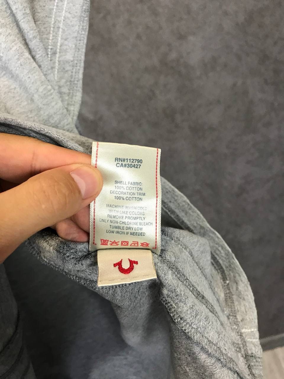 True Religion True Religion Japanese brand big center logo distressed tee Size US L / EU 52-54 / 3 - 7 Thumbnail