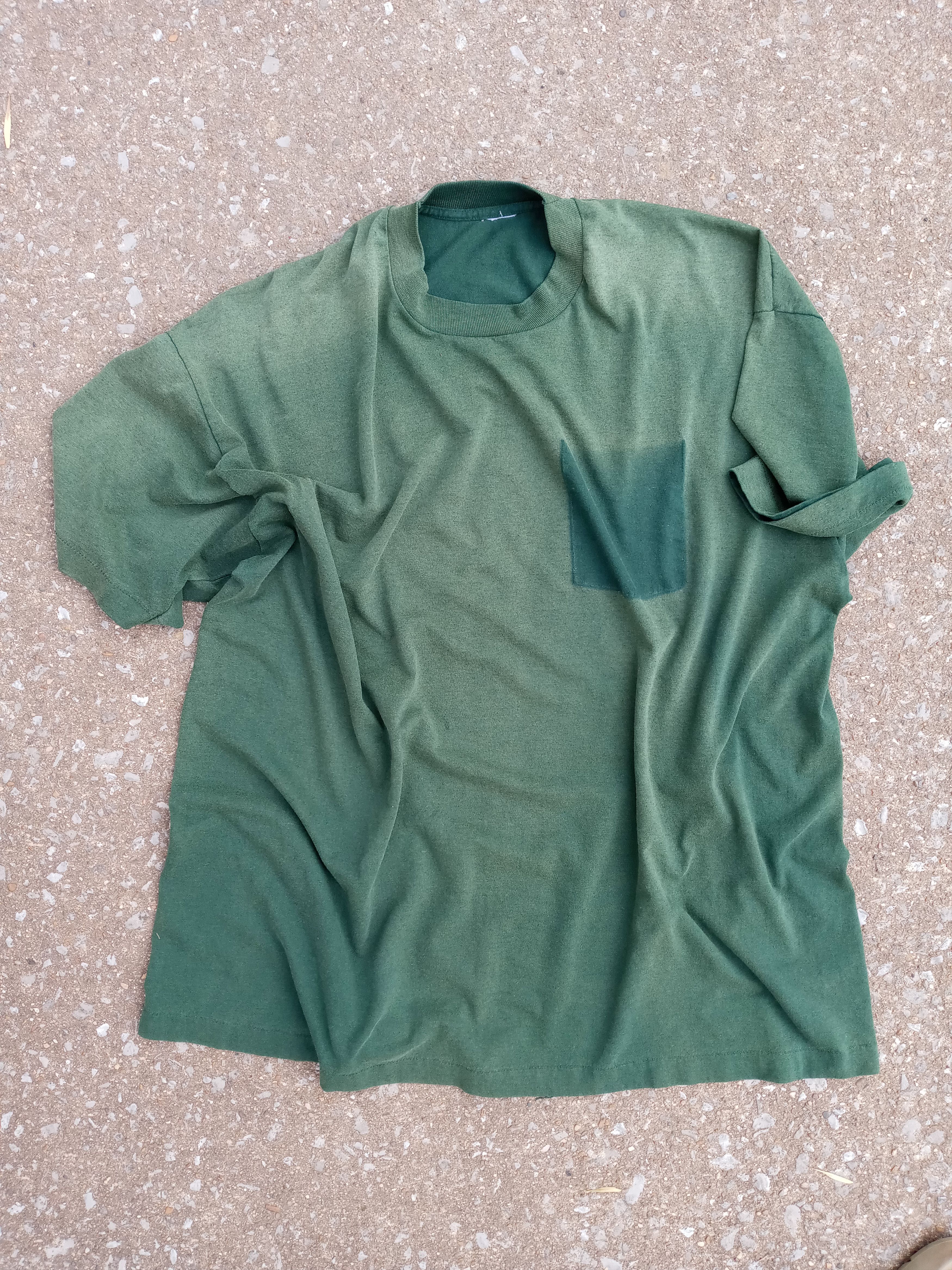 Vintage Faded Green Missing Pocket Single Stitch Gradient Vtg 90 Tee Size US XXL / EU 58 / 5 - 9 Thumbnail