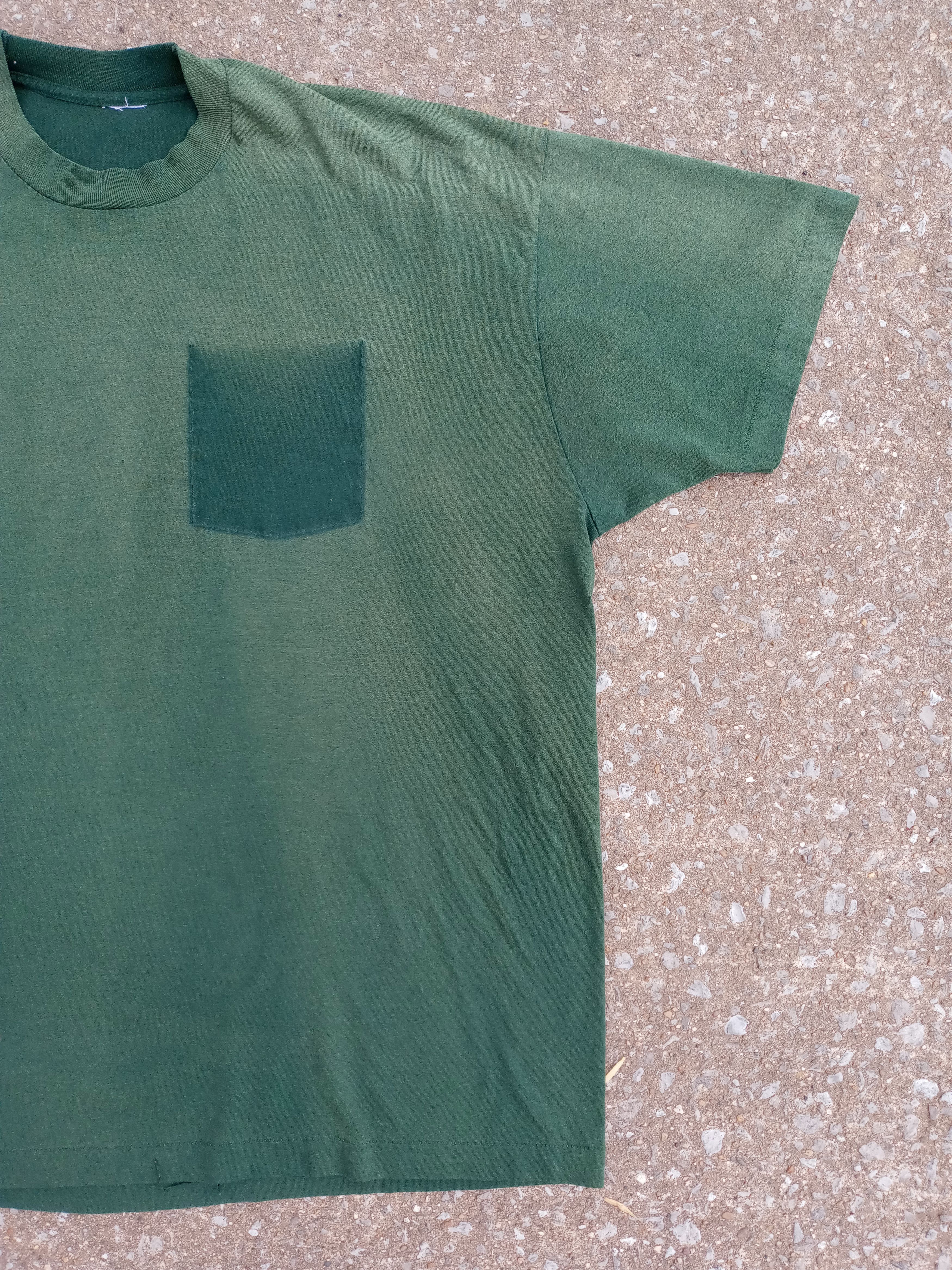 Vintage Faded Green Missing Pocket Single Stitch Gradient Vtg 90 Tee Size US XXL / EU 58 / 5 - 3 Thumbnail