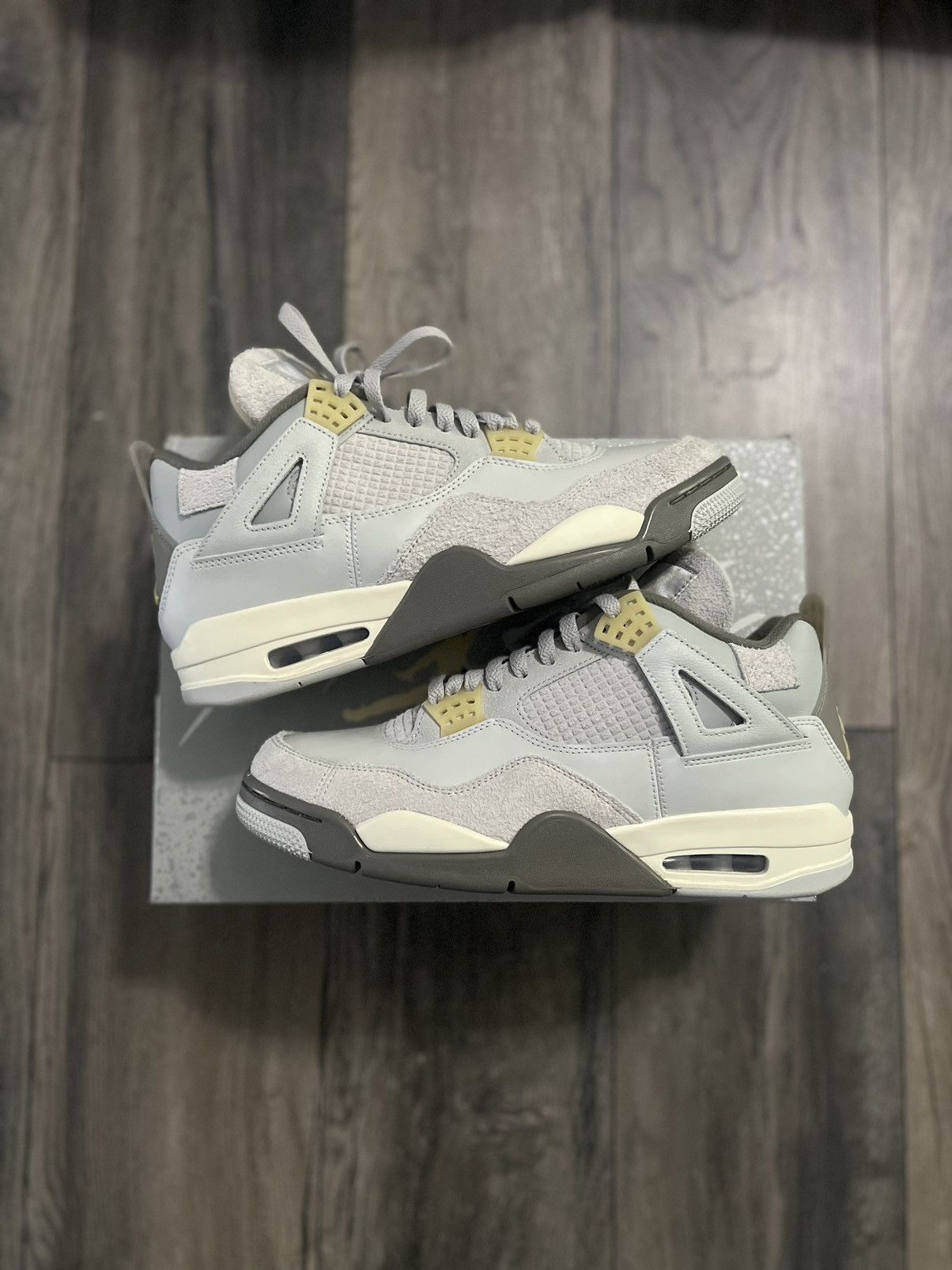 Jordan Brand Nike Air Jordan 4 Retro SE Craft Size US 10 / EU 43 - 1 Thumbnail