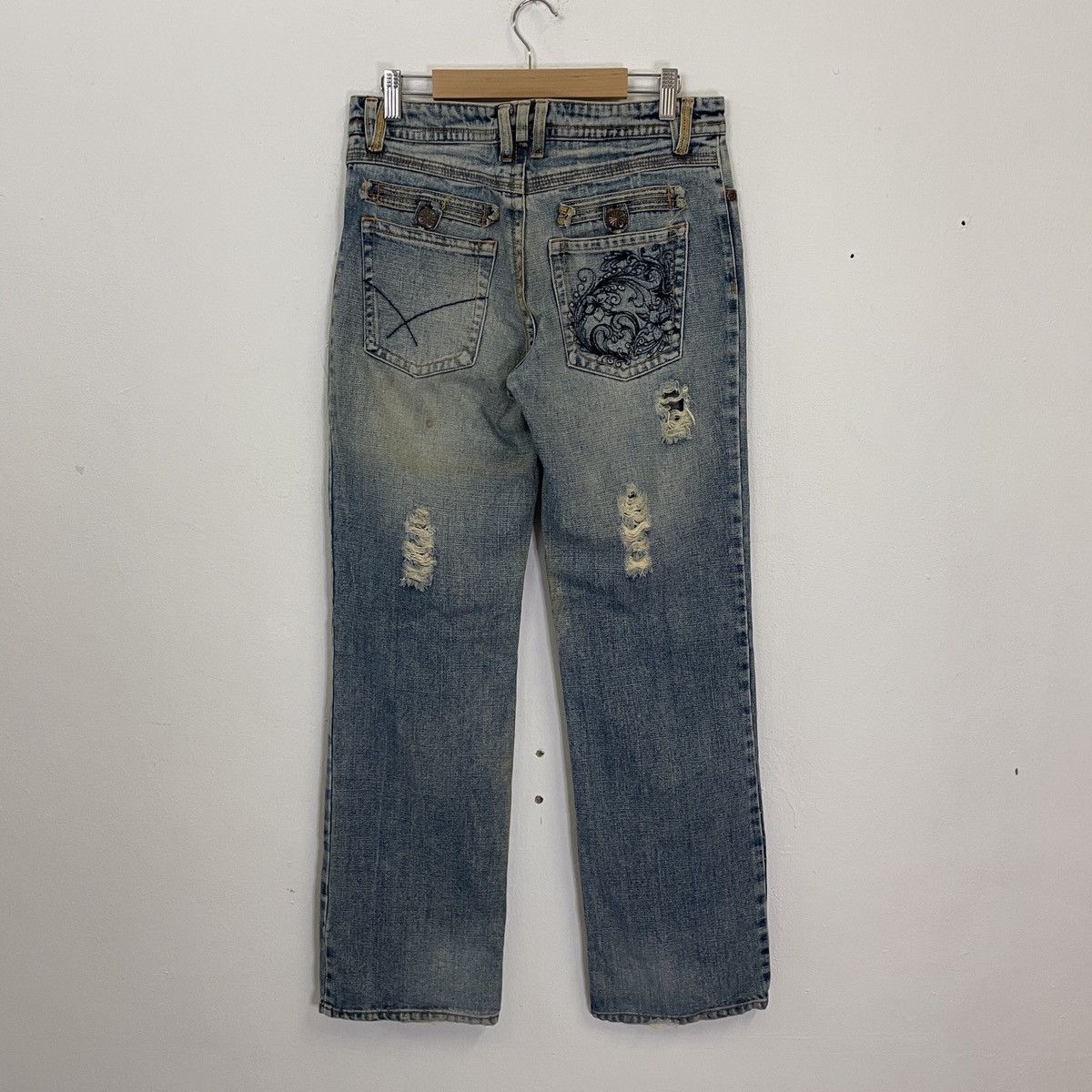 Japanese Brand Vintage Unbranded Embroidery Pocket Denim Jeans Size US 31 - 1 Thumbnail