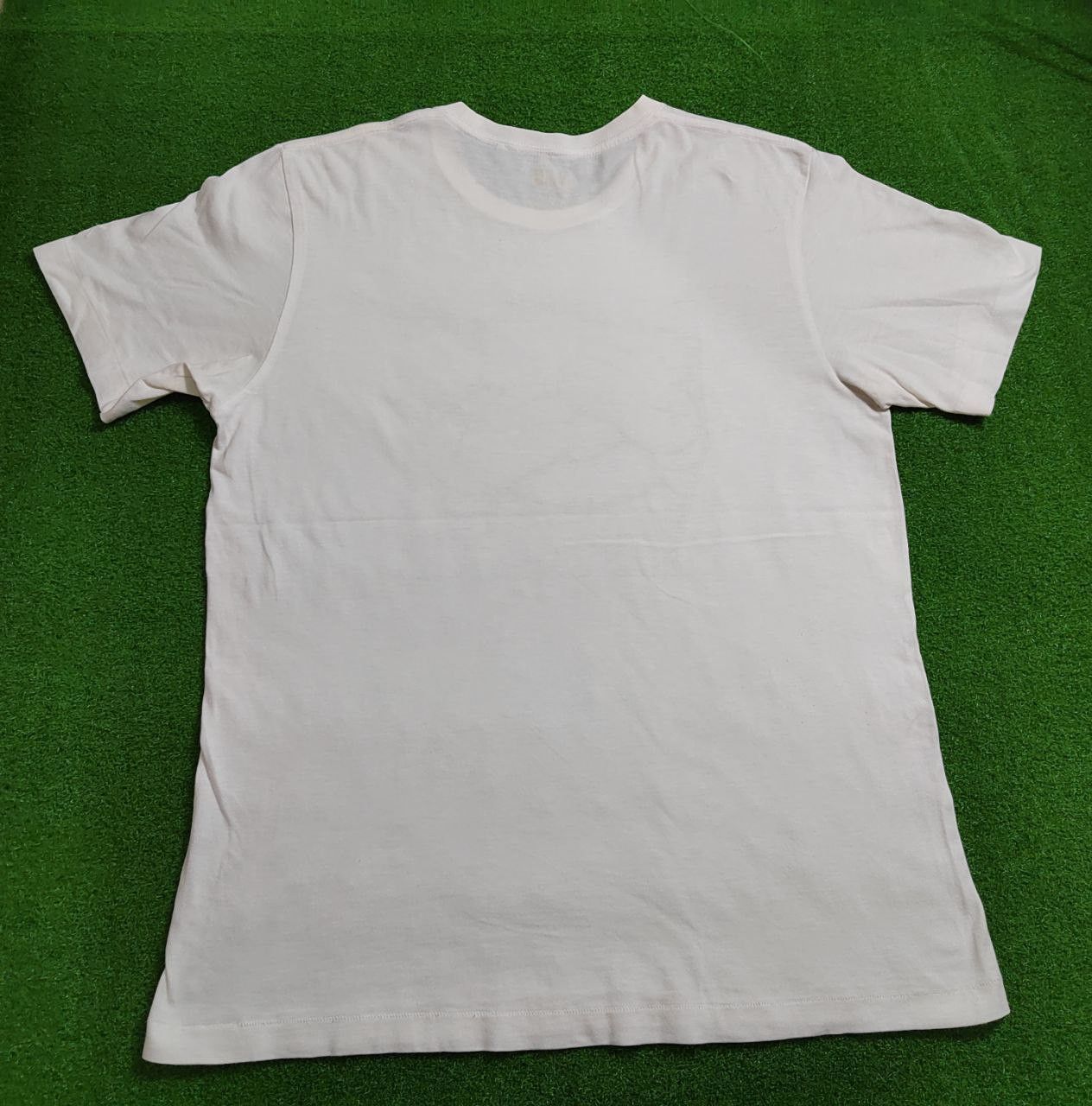 Designer × Kaws × Original Fake Kaws x Uniqlo Collaboration Flayed Tee Size US L / EU 52-54 / 3 - 10 Thumbnail