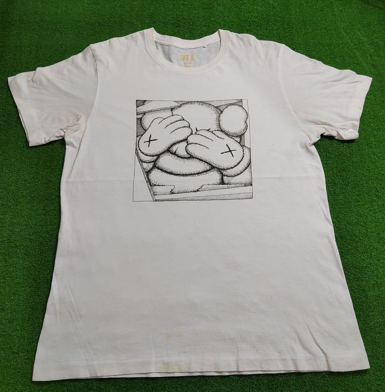 Designer × Kaws × Original Fake Kaws x Uniqlo Collaboration Flayed Tee Size US L / EU 52-54 / 3 - 11 Thumbnail