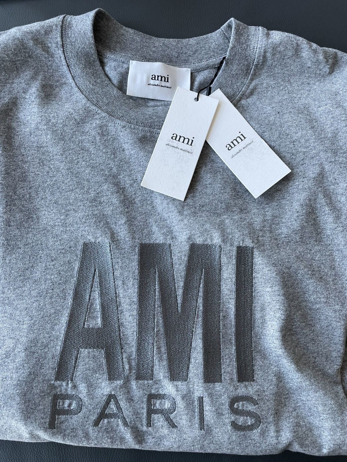 AMI Rare Brand New Runway AMI Paris Embroidery Logo Tee T-shirt Size US XXL / EU 58 / 5 - 2 Thumbnail