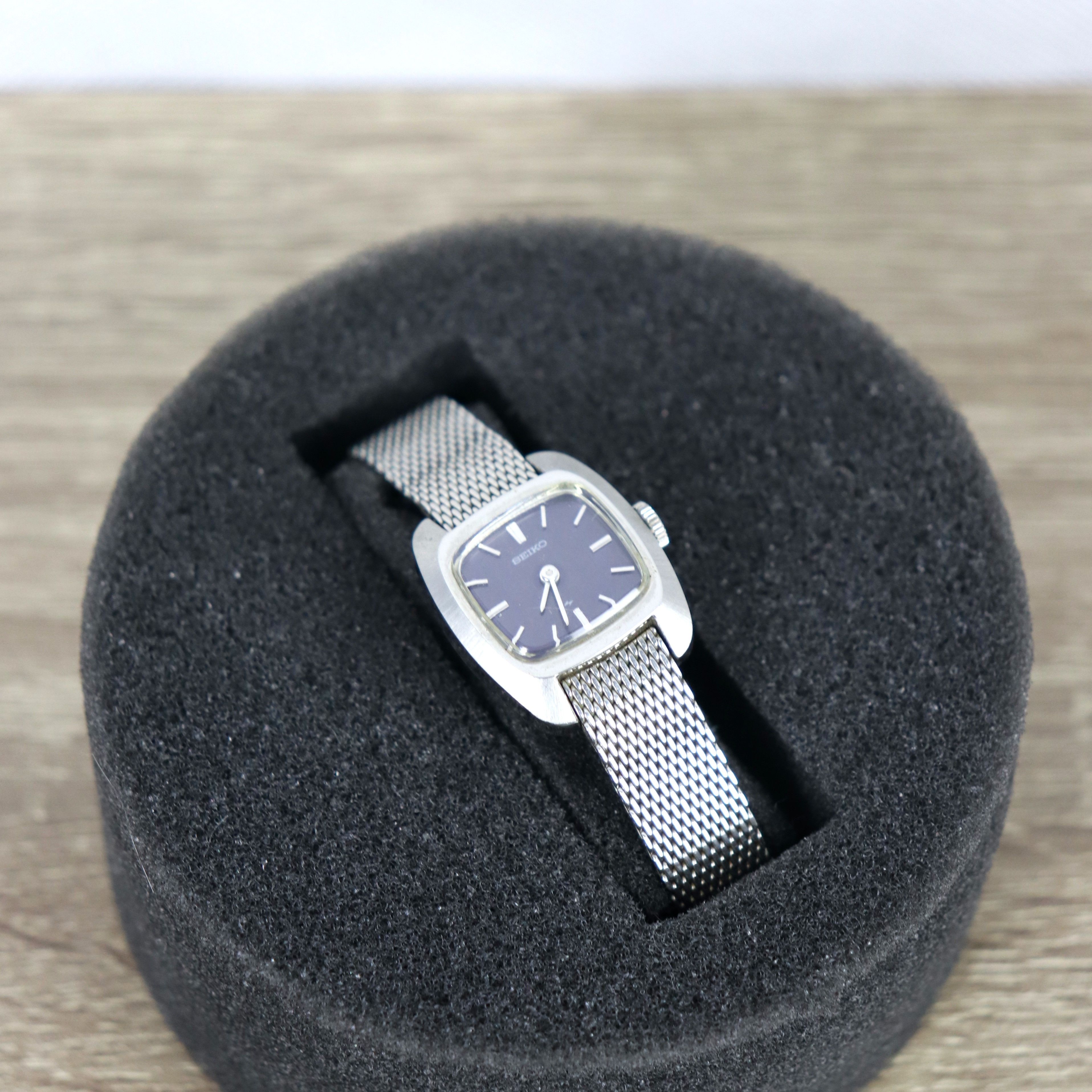Seiko Seiko vintage slim small watches Size ONE SIZE - 2 Thumbnail