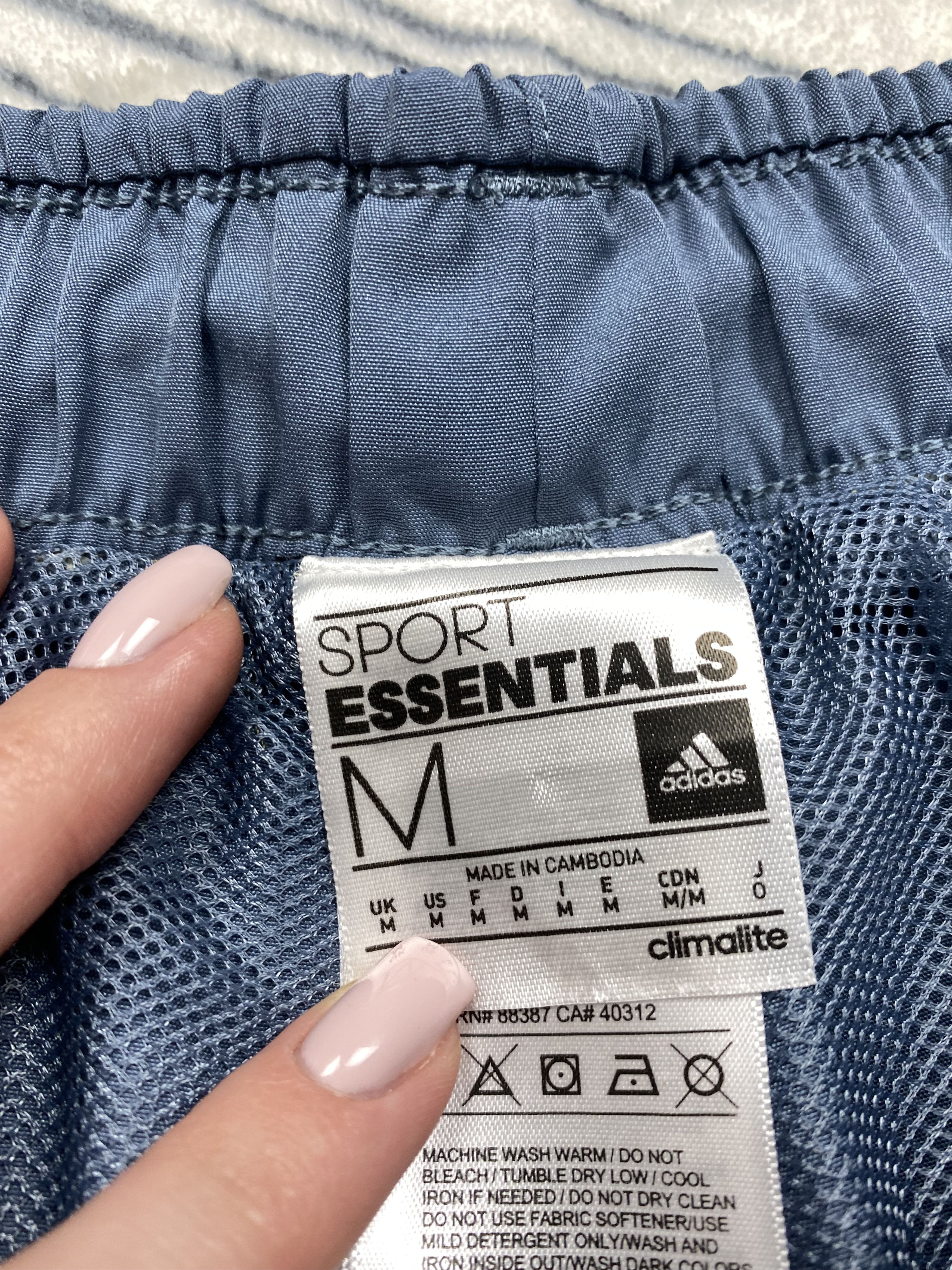 Adidas × Vintage Adidas Vintage Mens Nylon Shorts Y2K Size US 32 / EU 48 - 4 Thumbnail