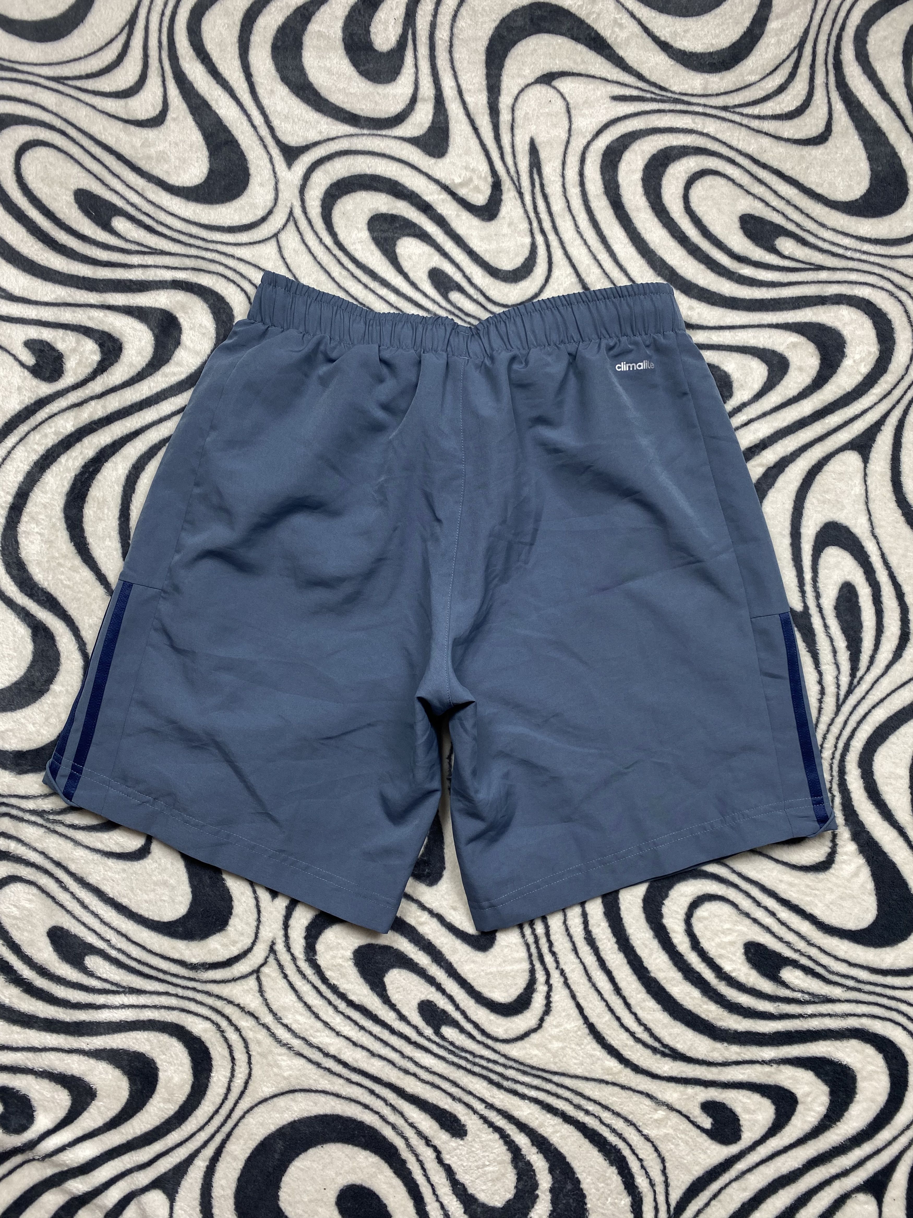 Adidas × Vintage Adidas Vintage Mens Nylon Shorts Y2K Size US 32 / EU 48 - 6 Thumbnail