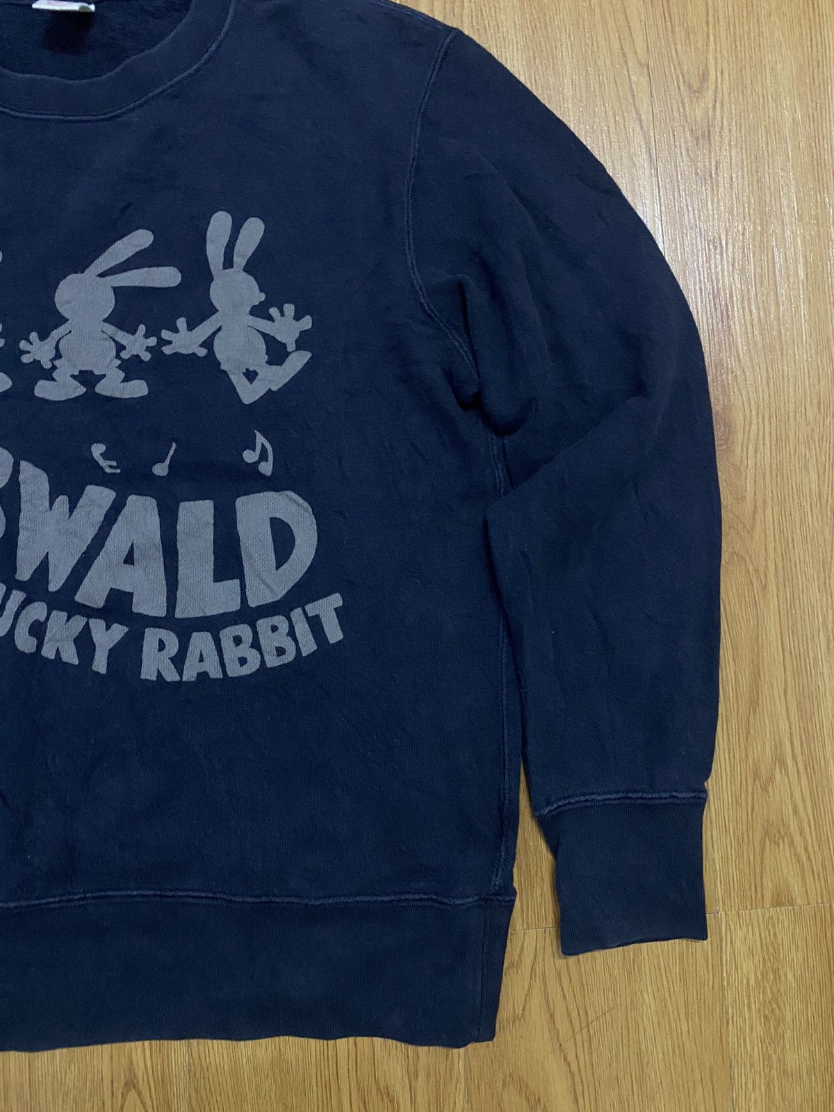Disney × Uniqlo Uniqlo X Disney Oswald Big Logo Sweatshirt Size US M / EU 48-50 / 2 - 2 Thumbnail