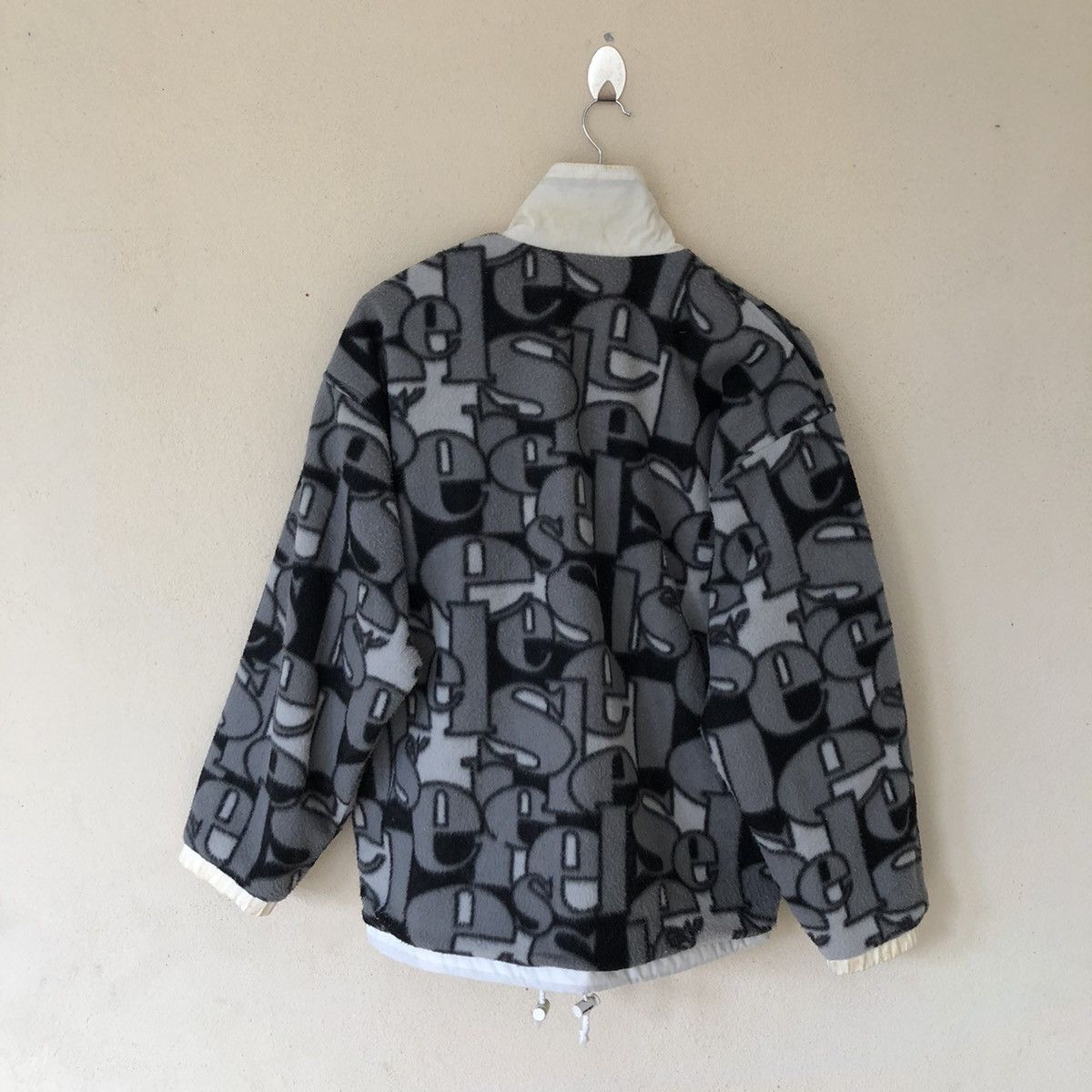 Ellesse REVERSIBLE JACKET ELLESSE OVERPRINT Size US M / EU 48-50 / 2 - 4 Thumbnail
