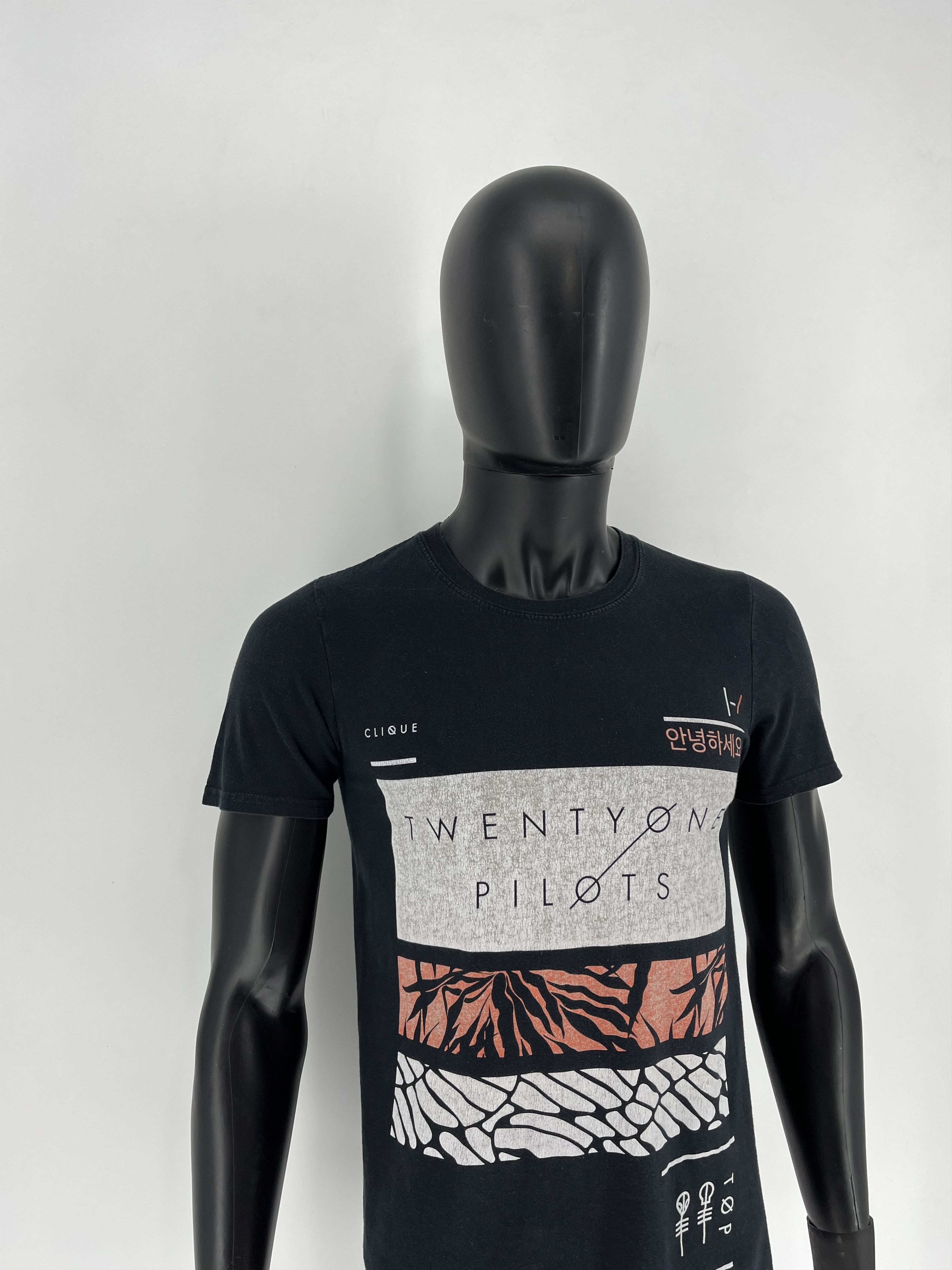 Band Tees Vintage Y2k Twenty One Pilots Vintage Cult Rock Band Tee Size US S / EU 44-46 / 1 - 3 Thumbnail