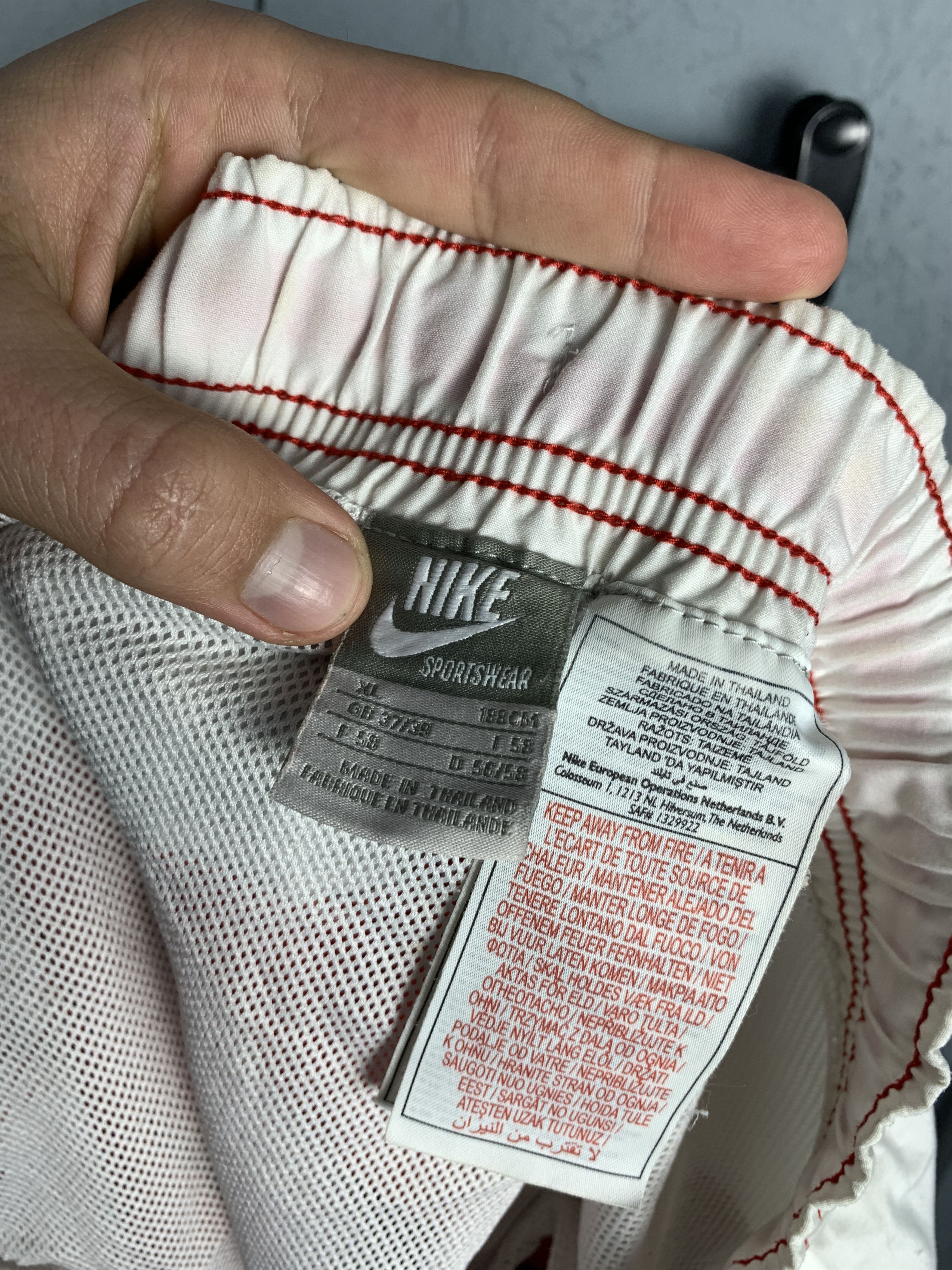 Nike × Vintage Vintage Nike Mens Nylon Shorts Y2K Size US 36 / EU 52 - 8 Thumbnail